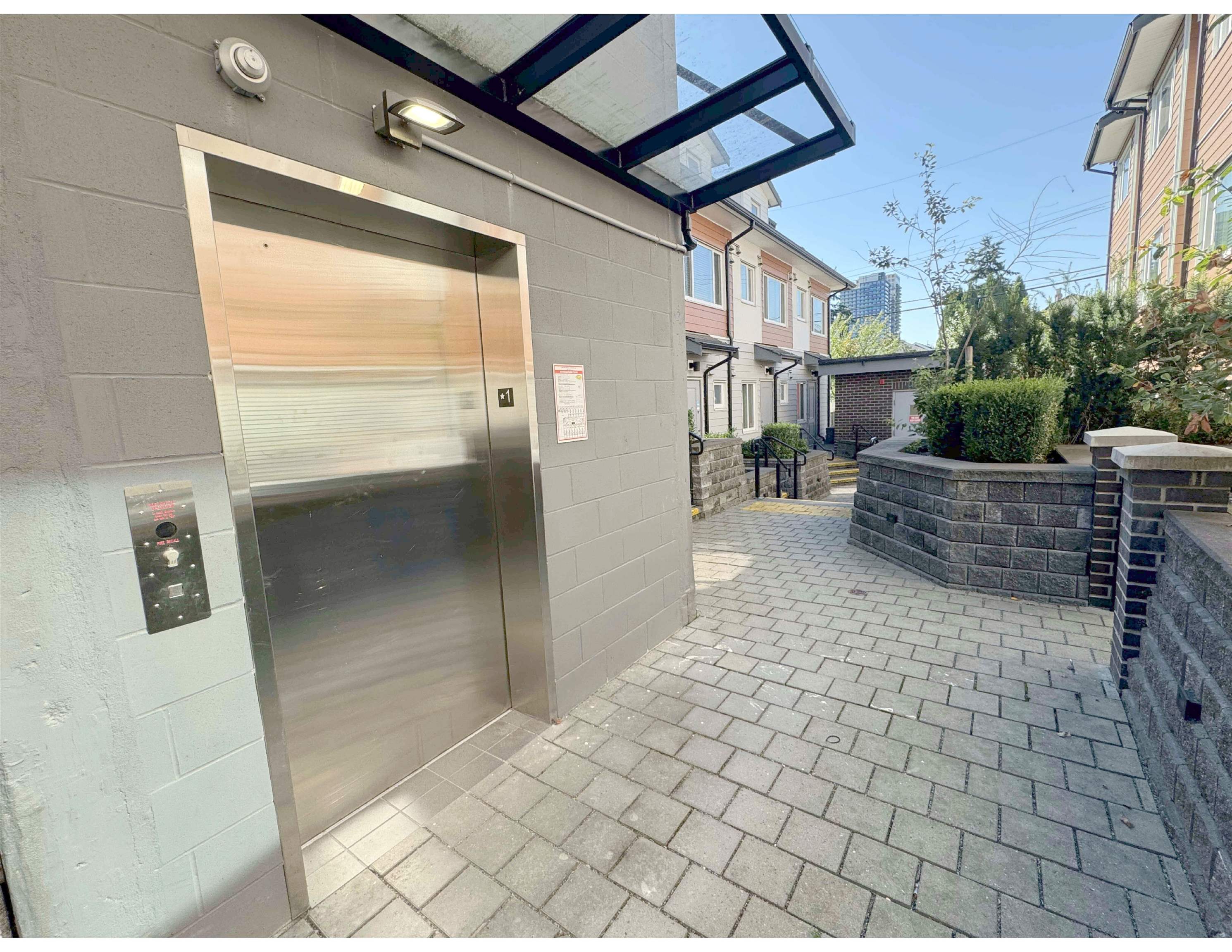  3619 Rae Avenue - MLS&reg; # R3156814