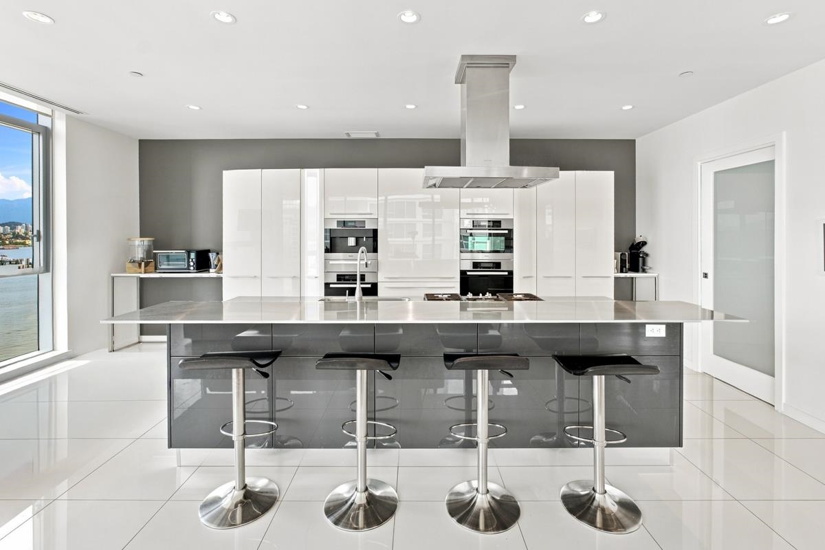 1701 277 Thurlow Street - MLS&reg; # R3156959