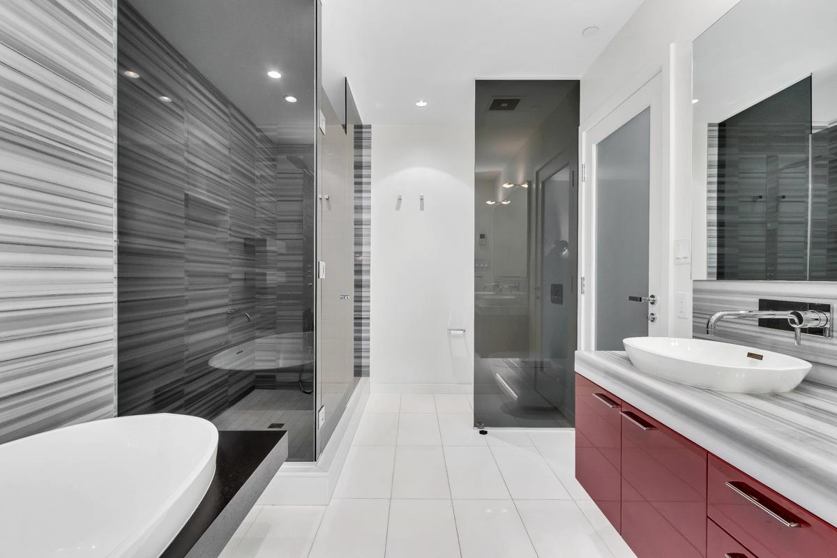 1701 277 Thurlow Street - MLS&reg; # R3156959