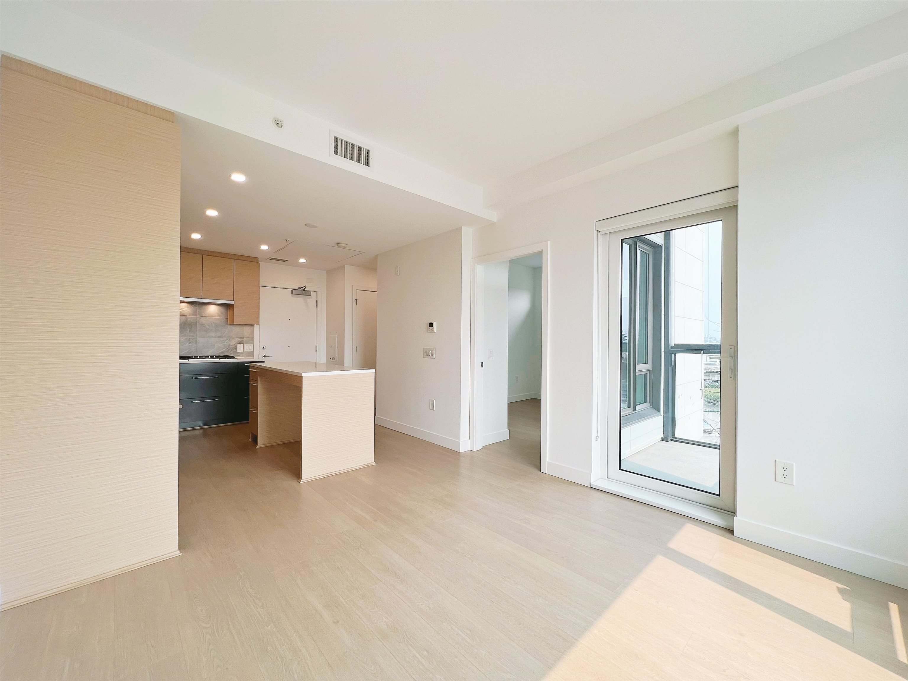    - MLS&reg; # R3157102