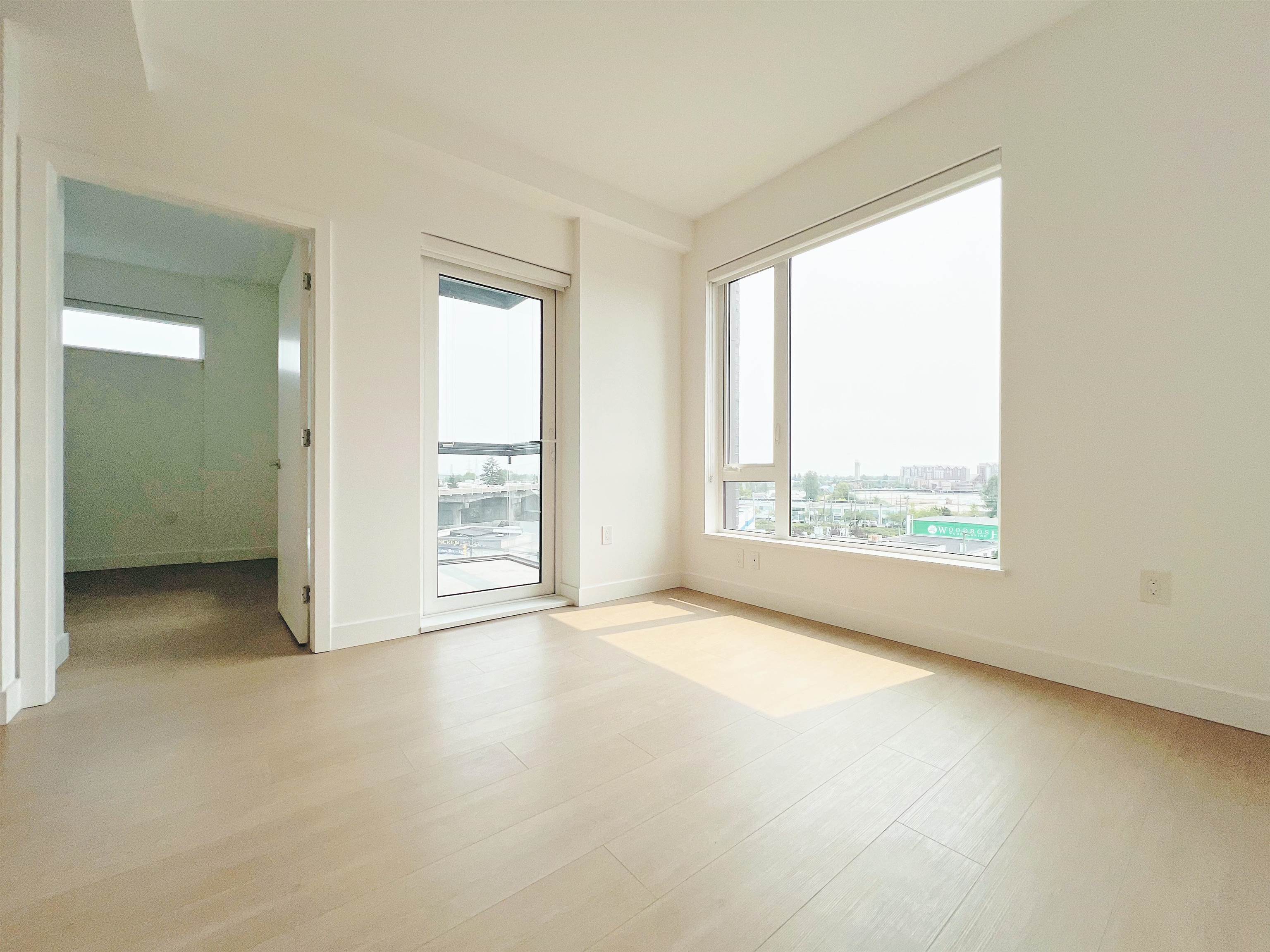    - MLS&reg; # R3157102
