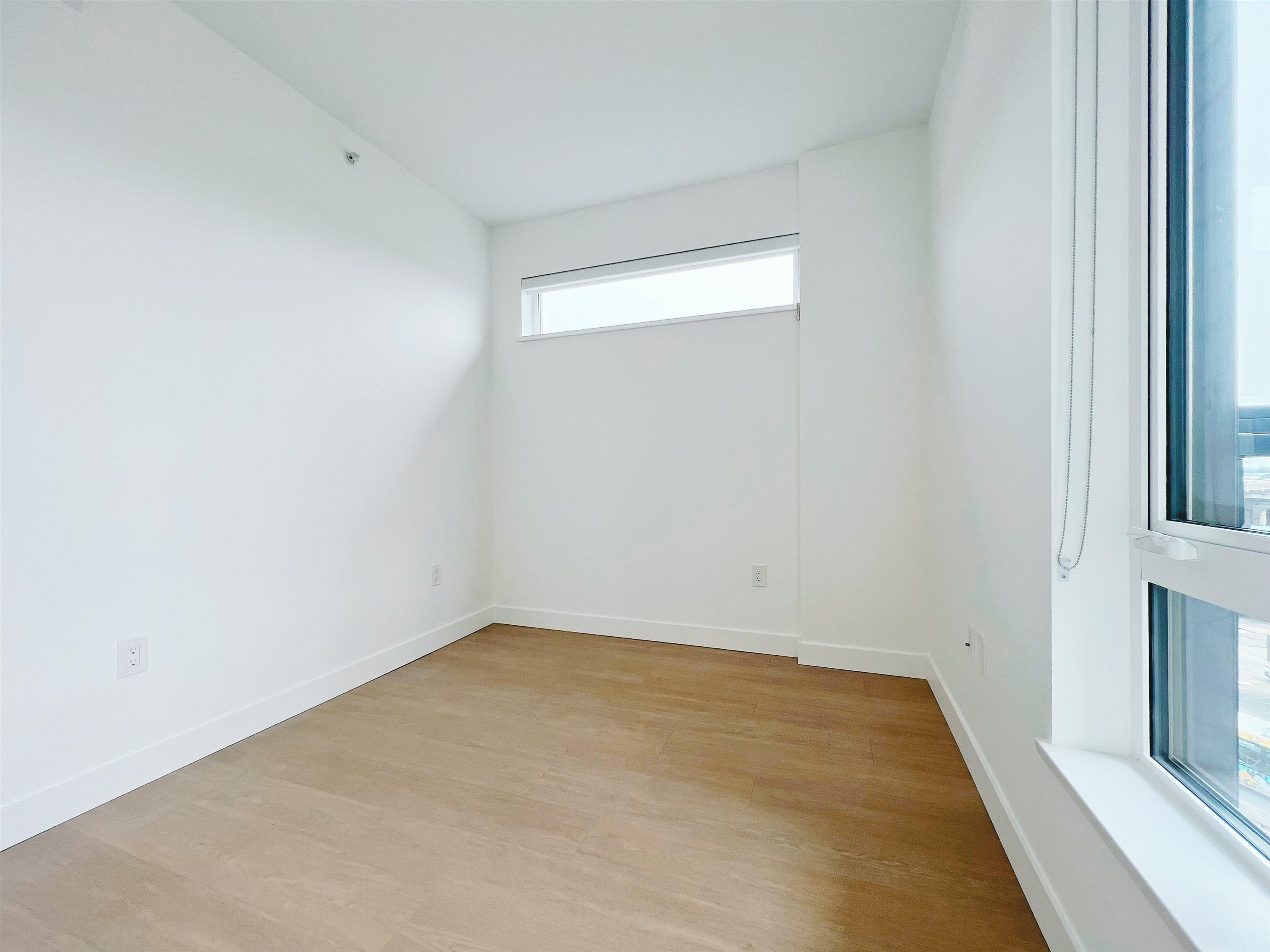    - MLS&reg; # R3157102