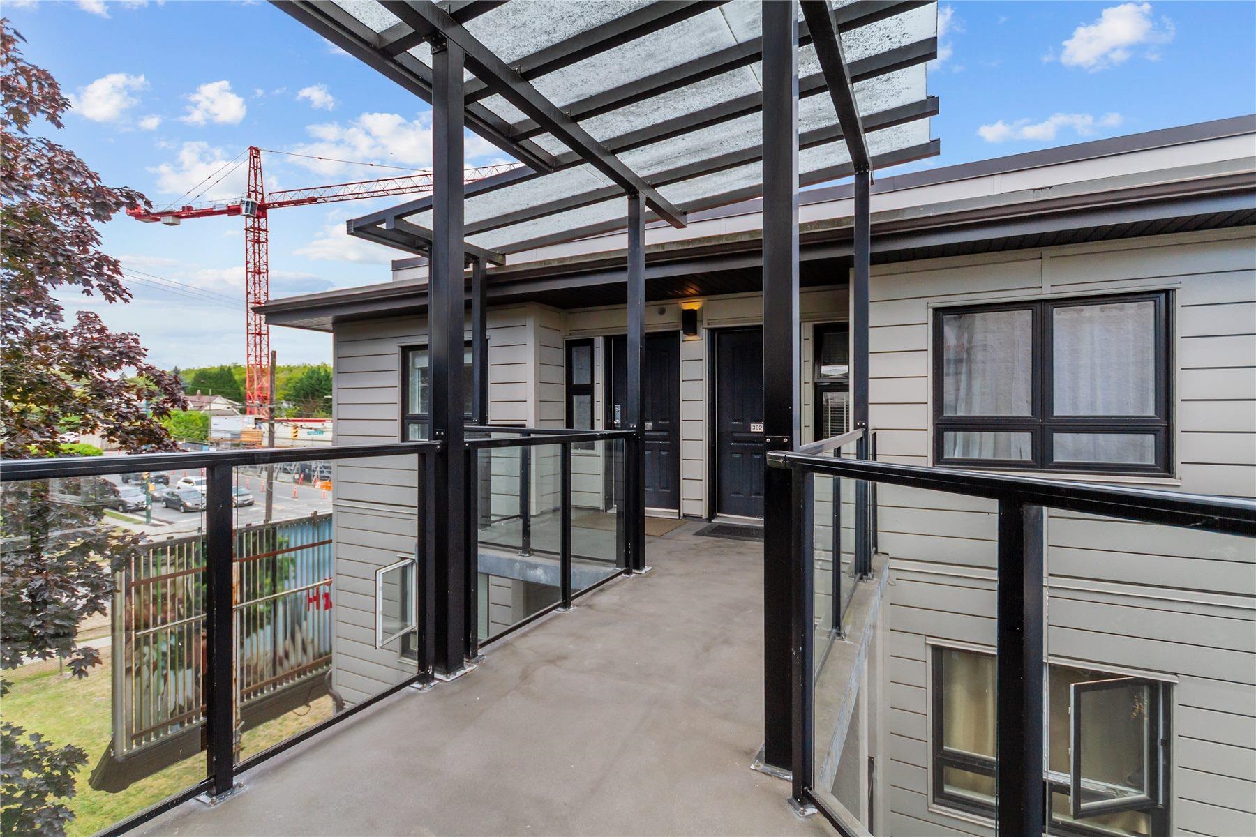 301 3788 10th Avenue - MLS&reg; # R3157165