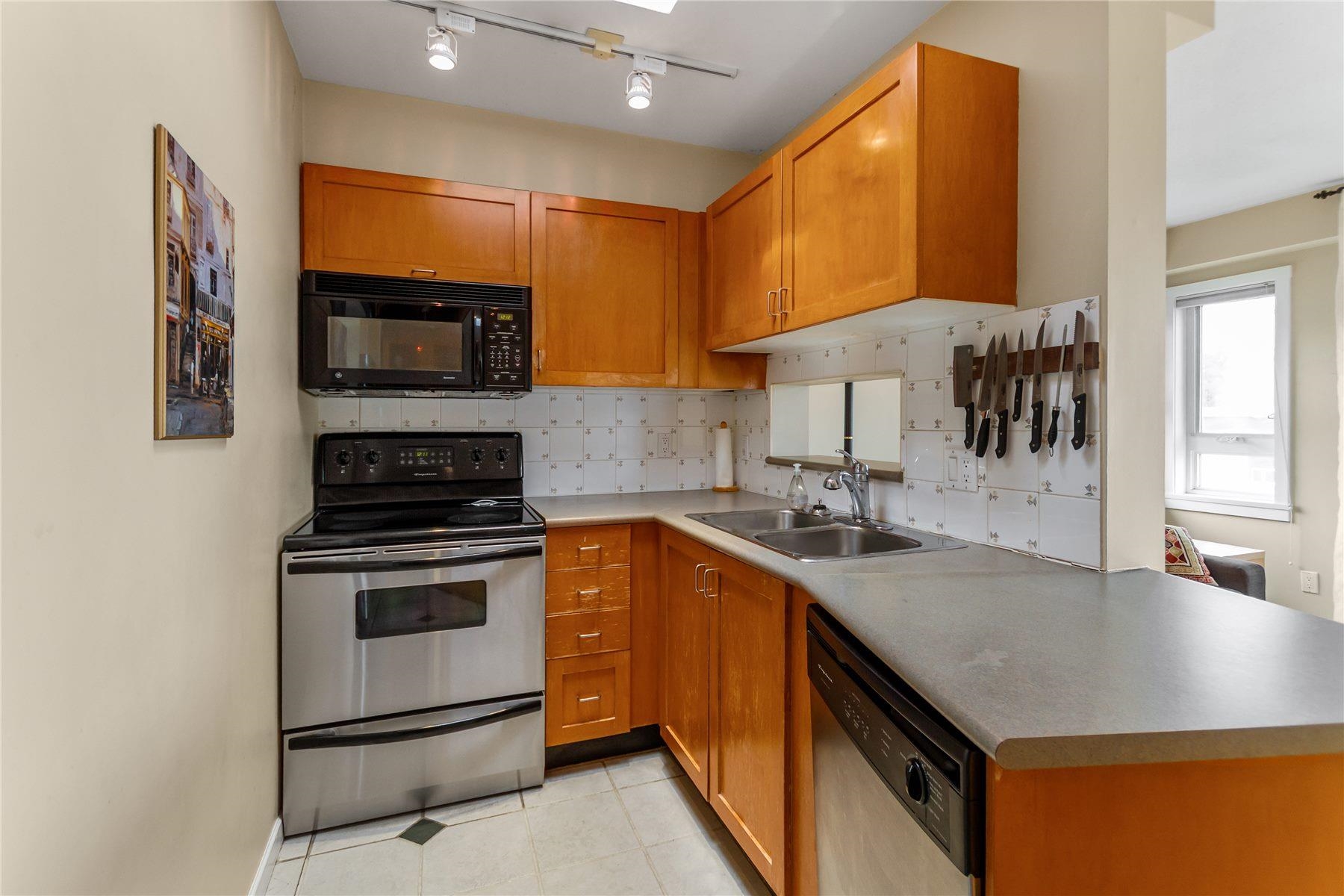 301 3788 10th Avenue - MLS&reg; # R3157165