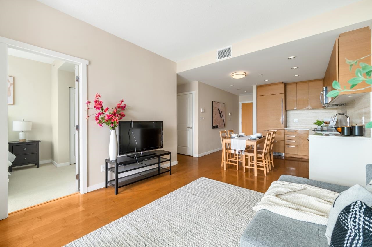 1503 5728 Berton Avenue - MLS&reg; # R3158138