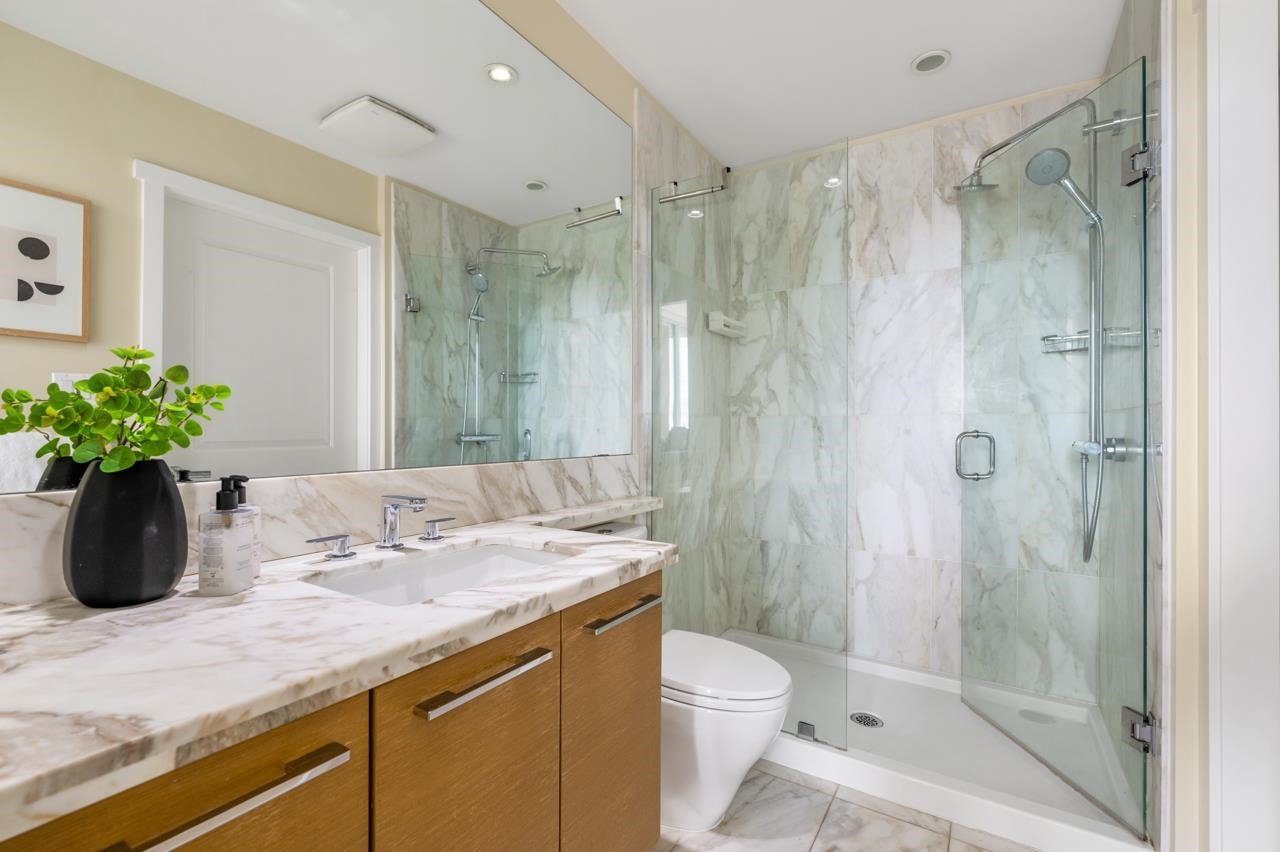 1503 5728 Berton Avenue - MLS&reg; # R3158138