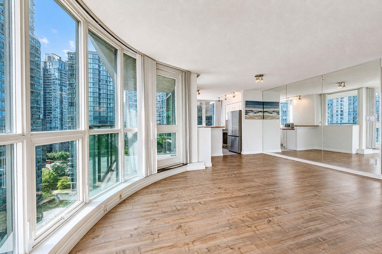 1806 588 Broughton Street - MLS&reg; # R3158767