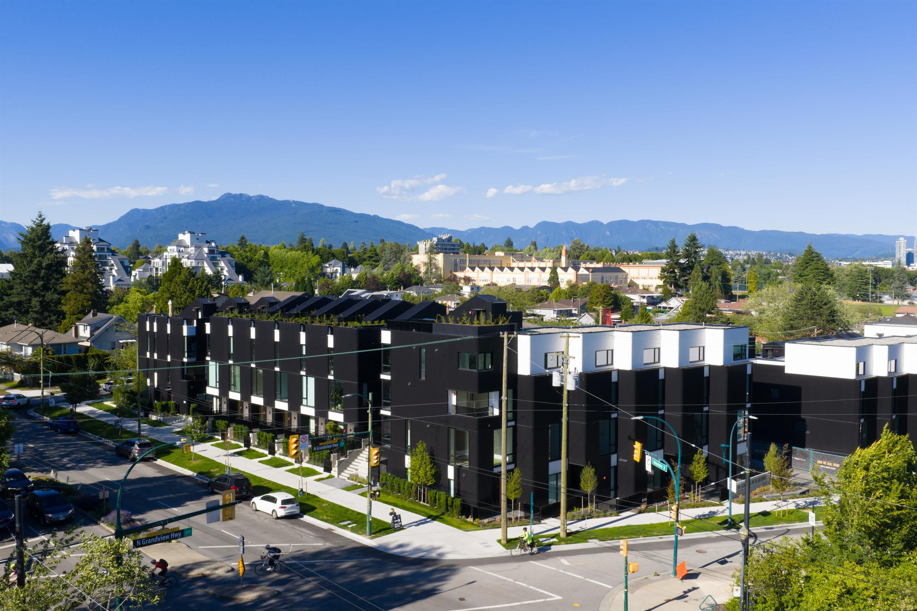 151 2451 Grandview Highway - MLS&reg; # R3158880