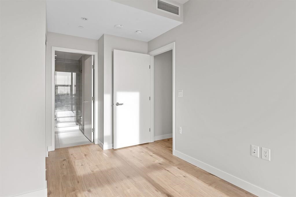 210X 3430 Kent South Avenue - MLS&reg; # R3159389