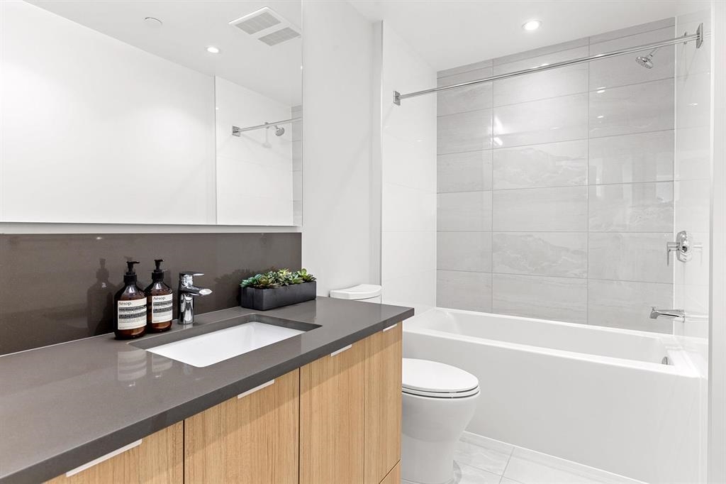 210X 3430 Kent South Avenue - MLS&reg; # R3159389