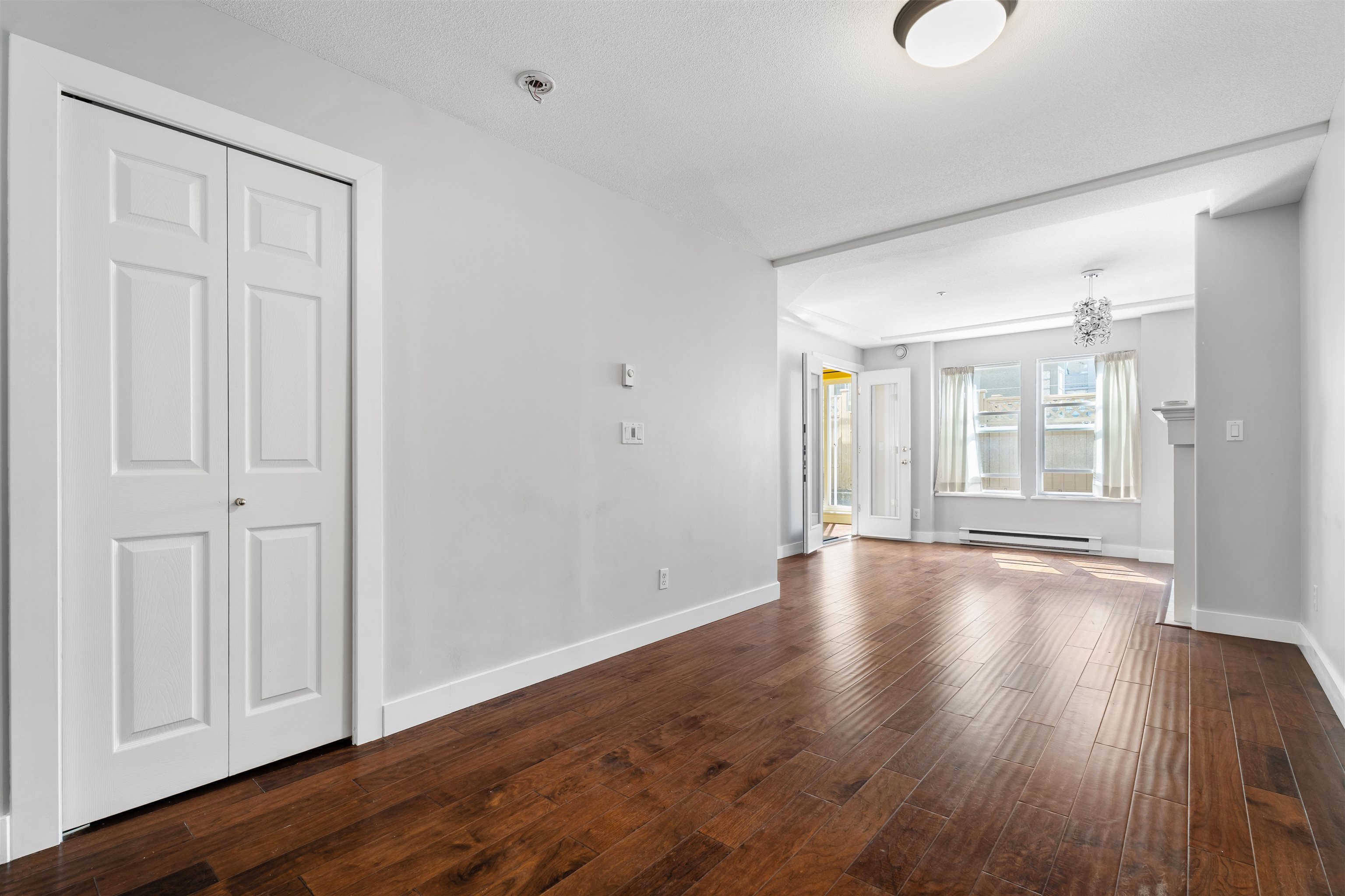 211 5723 Balsam Street - MLS&reg; # R3159453