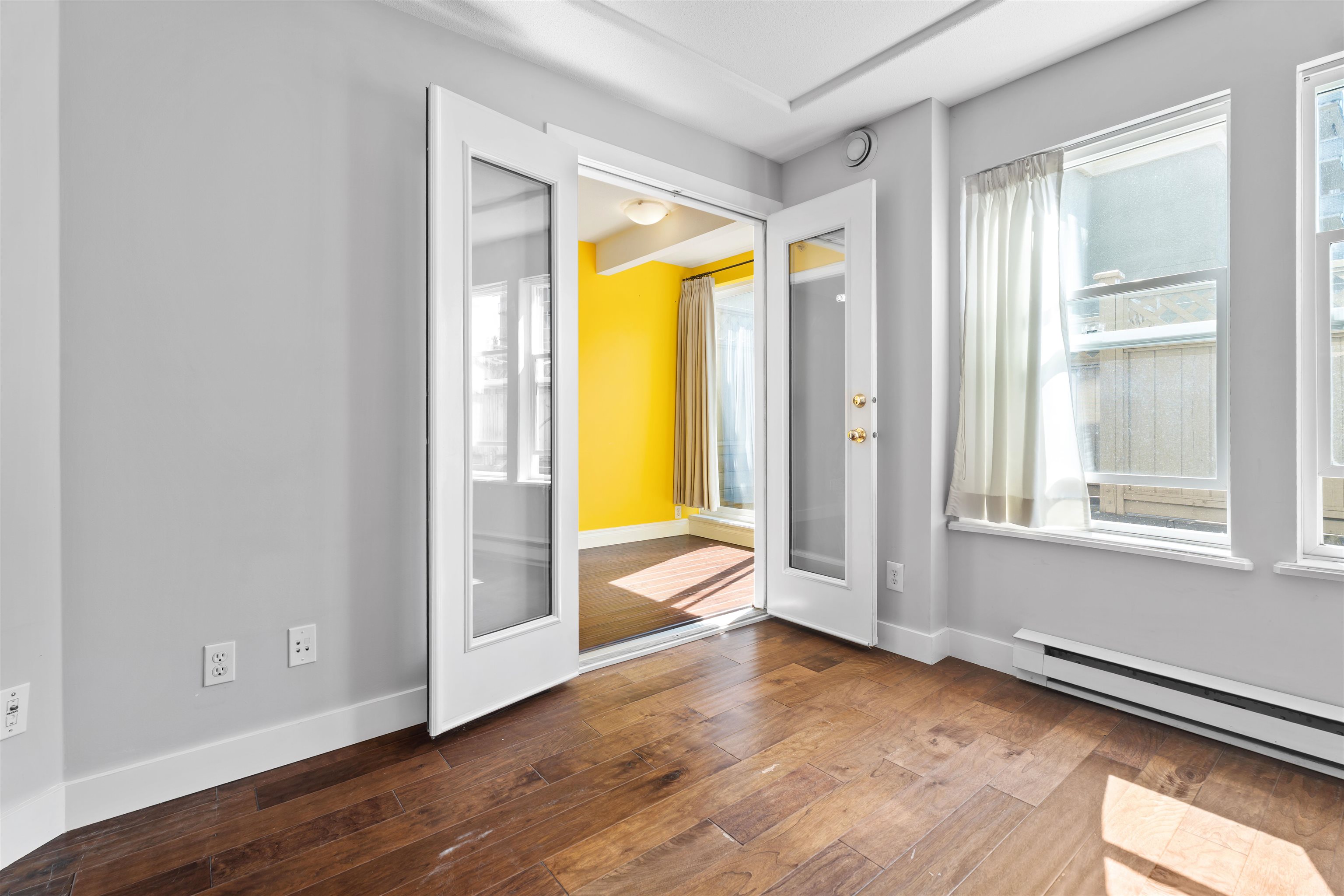 211 5723 Balsam Street - MLS&reg; # R3159453