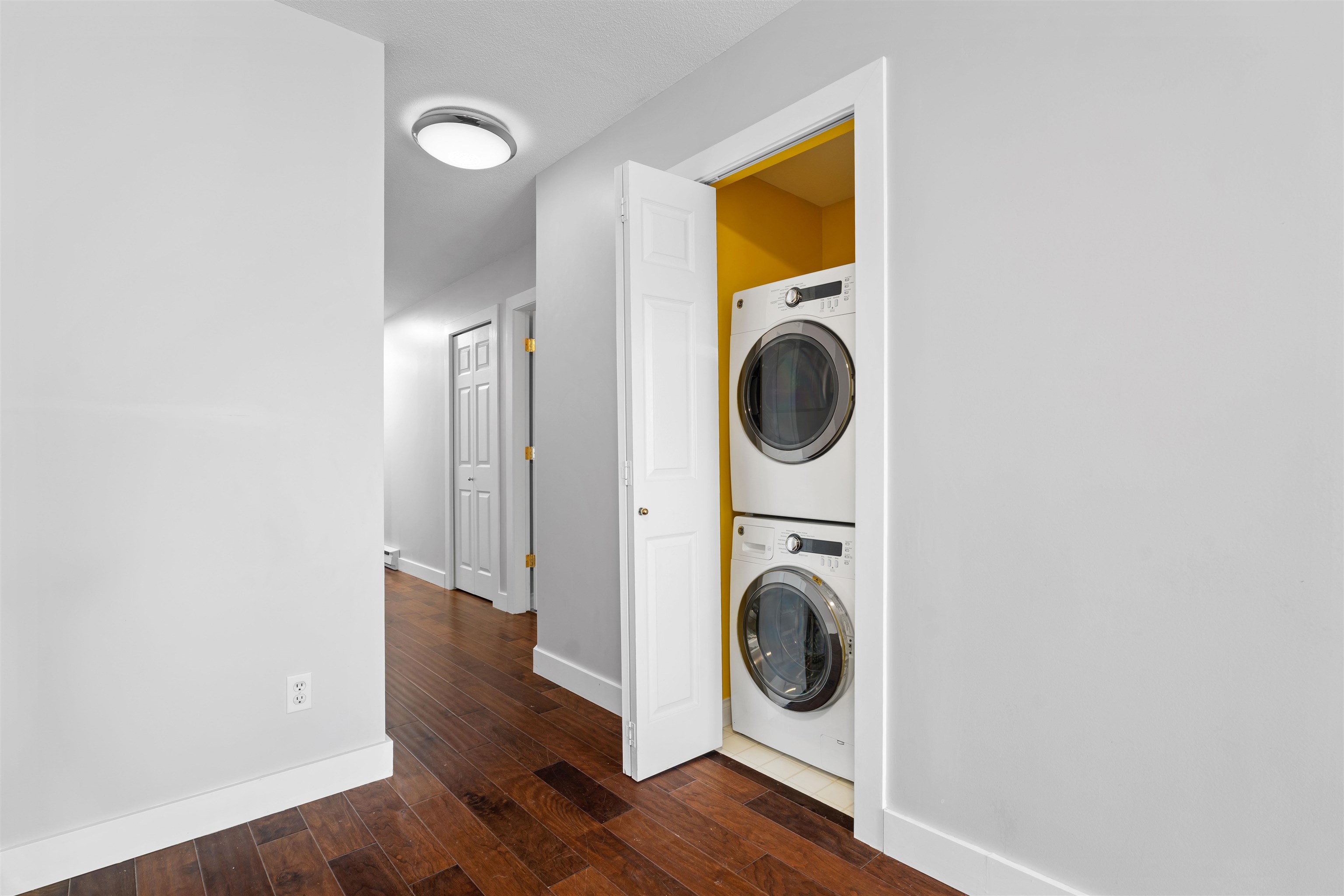 211 5723 Balsam Street - MLS&reg; # R3159453