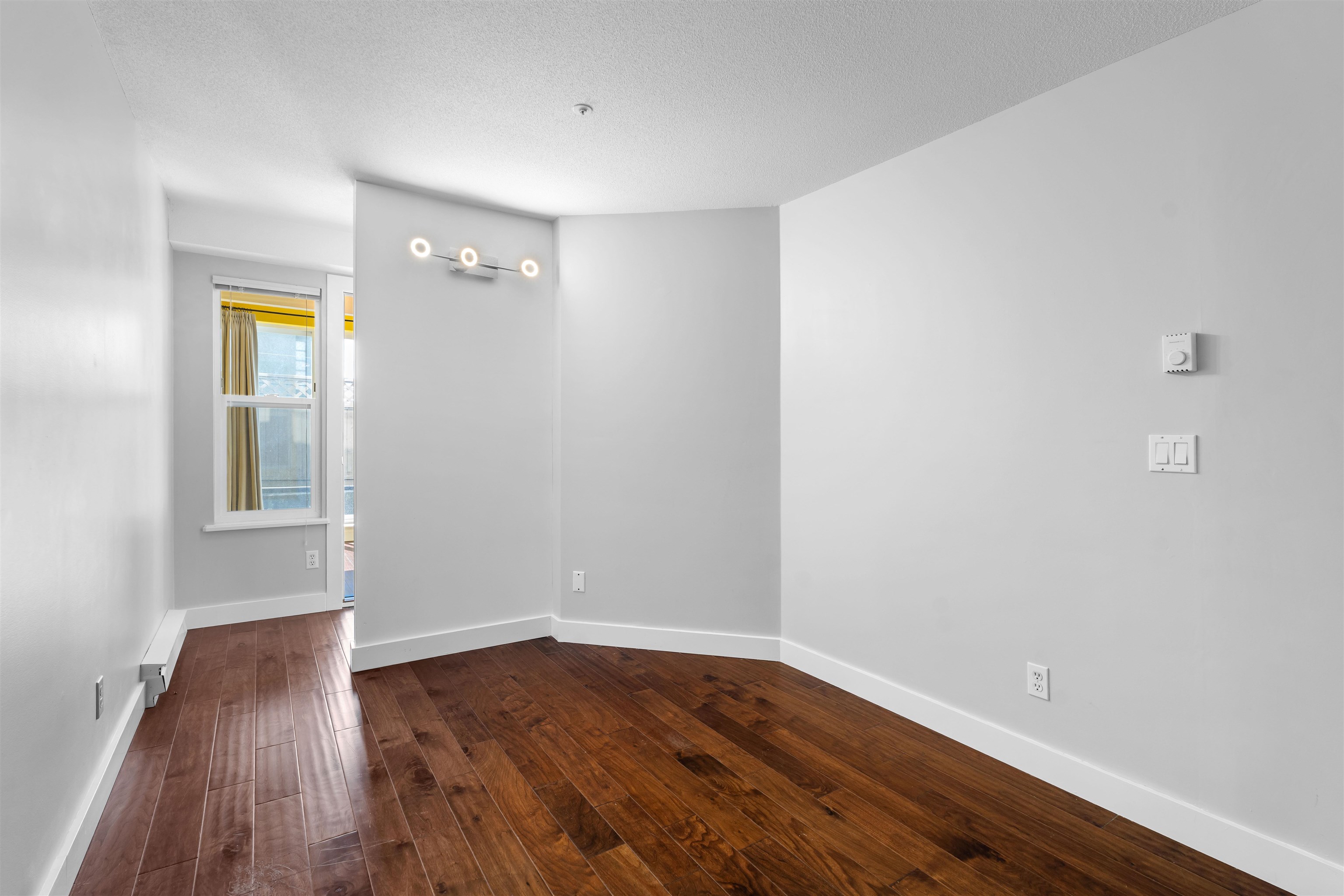 211 5723 Balsam Street - MLS&reg; # R3159453