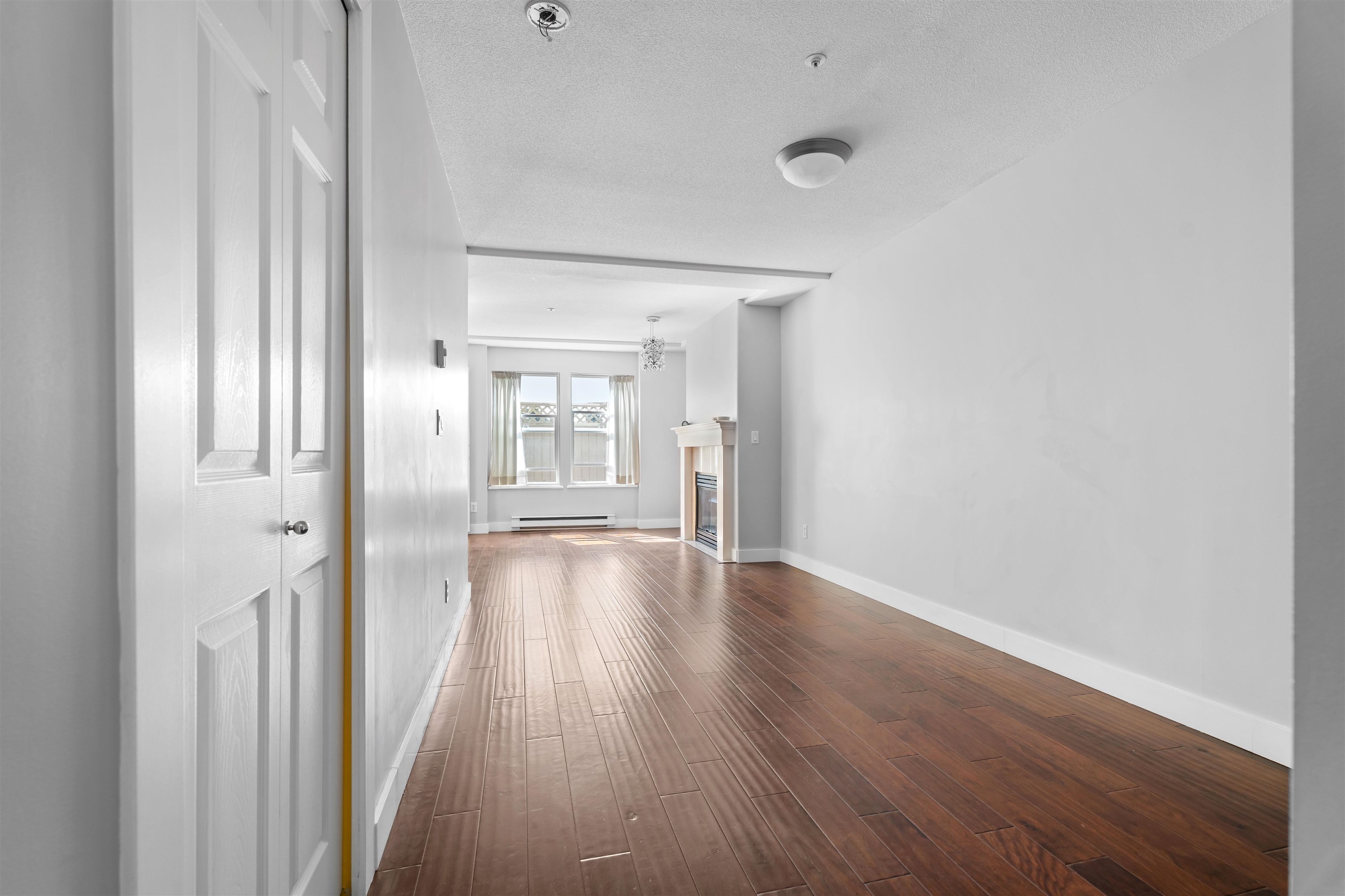 211 5723 Balsam Street - MLS&reg; # R3159453