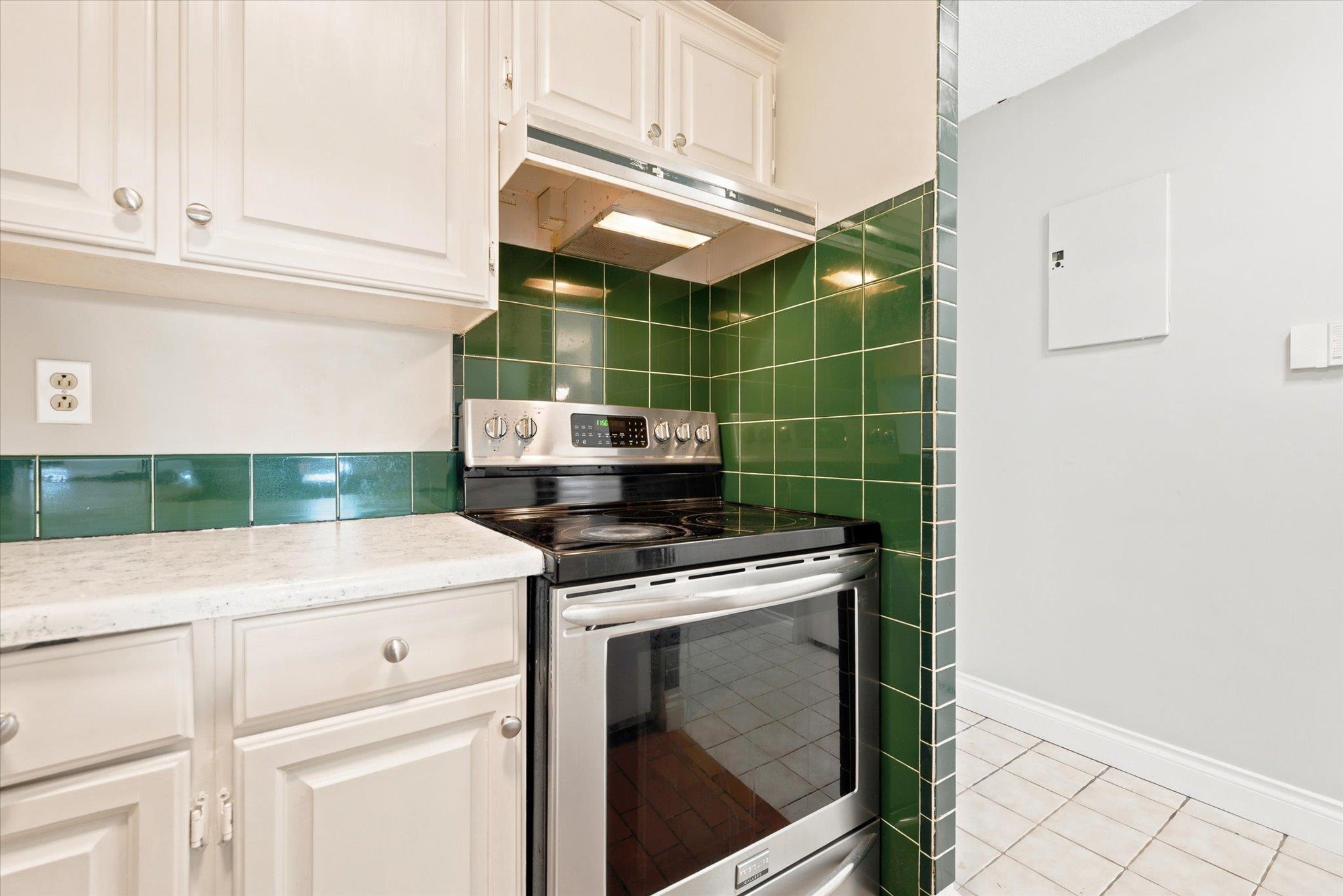 101 2240 Wall Street - MLS&reg; # R3160152