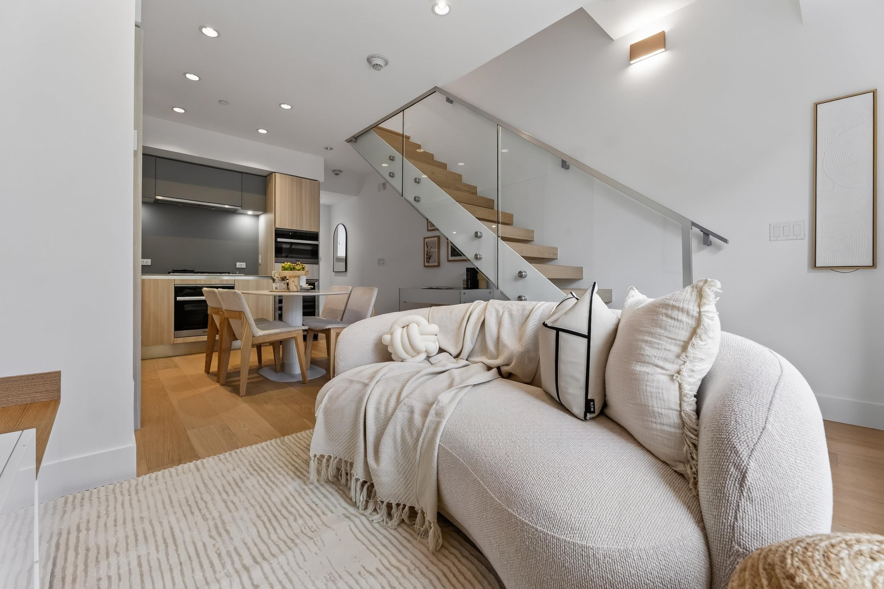  150 Woodstock Avenue - MLS&reg; # R3160286