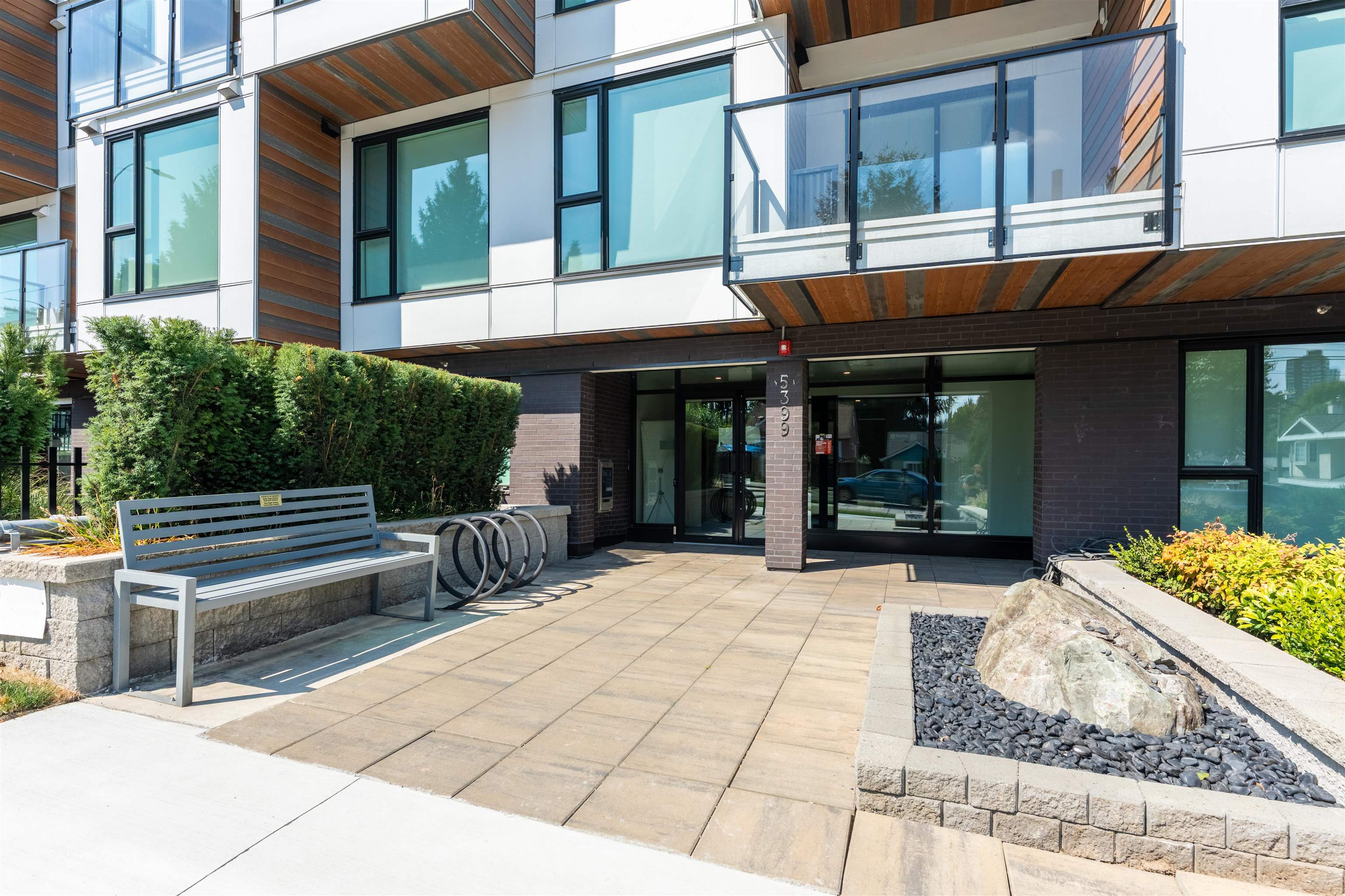 606 5399 Joyce Street - MLS&reg; # R3160497