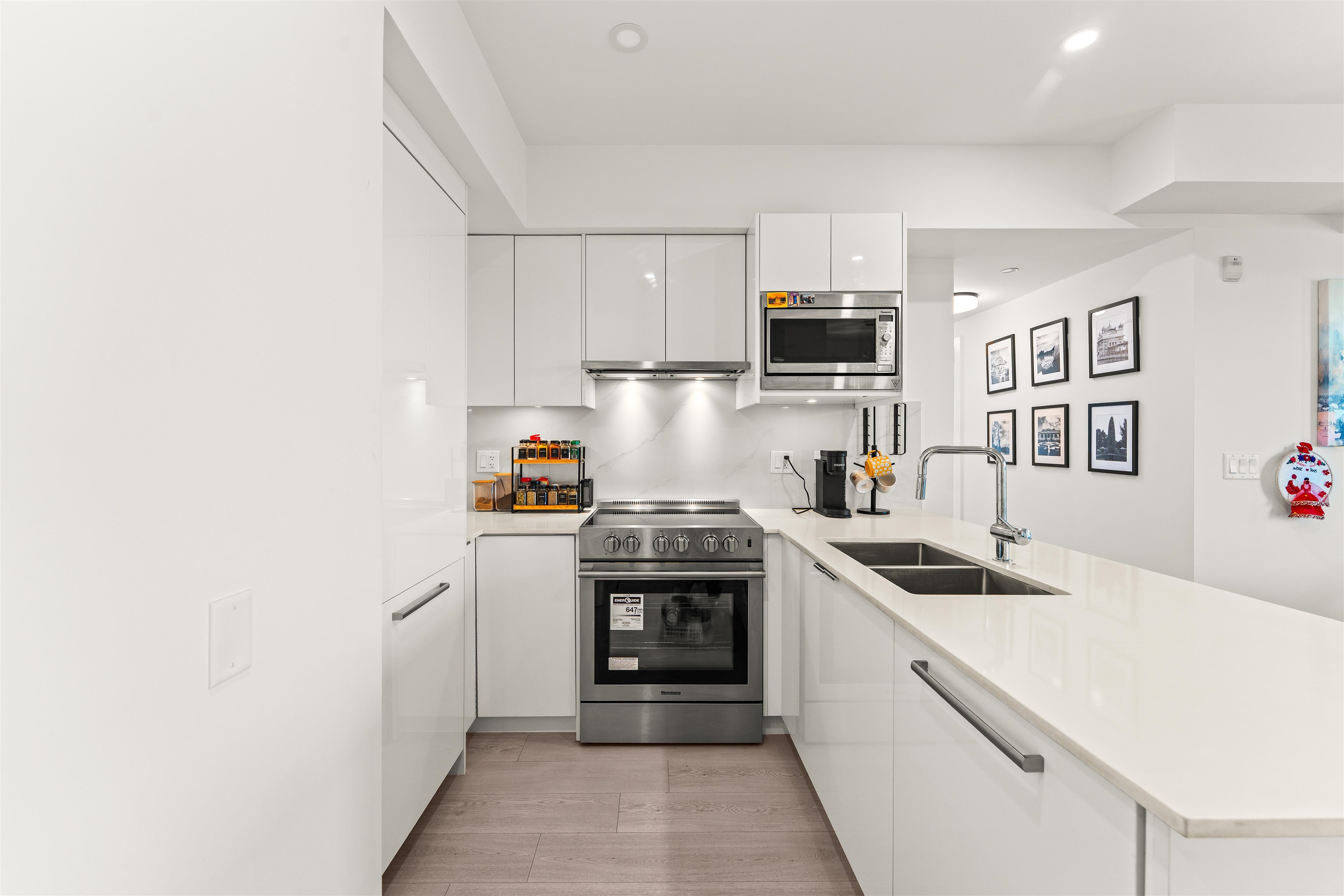 606 5399 Joyce Street - MLS&reg; # R3160497