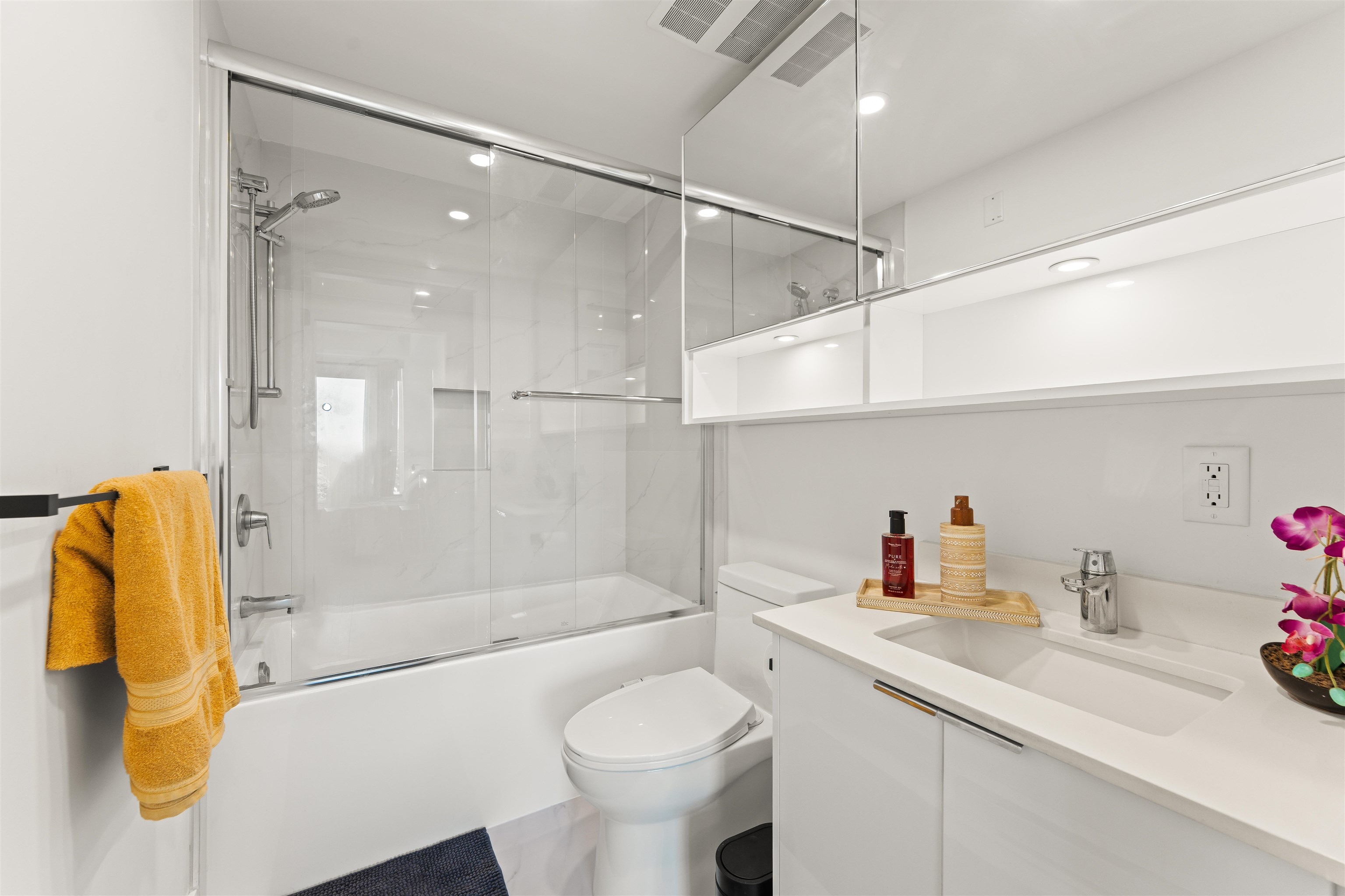 606 5399 Joyce Street - MLS&reg; # R3160497