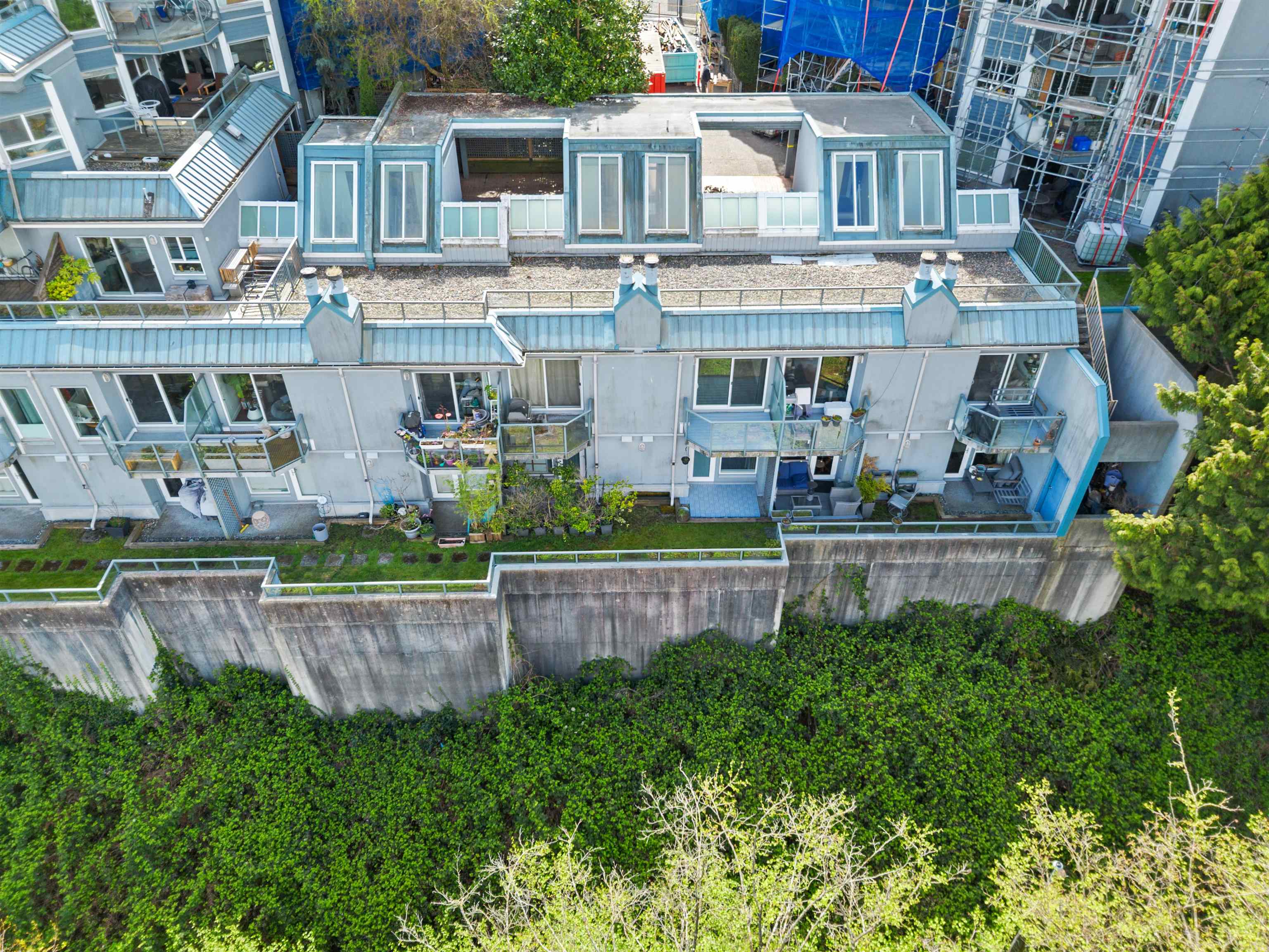 3 1355 4th Avenue - MLS&reg; # R3160564