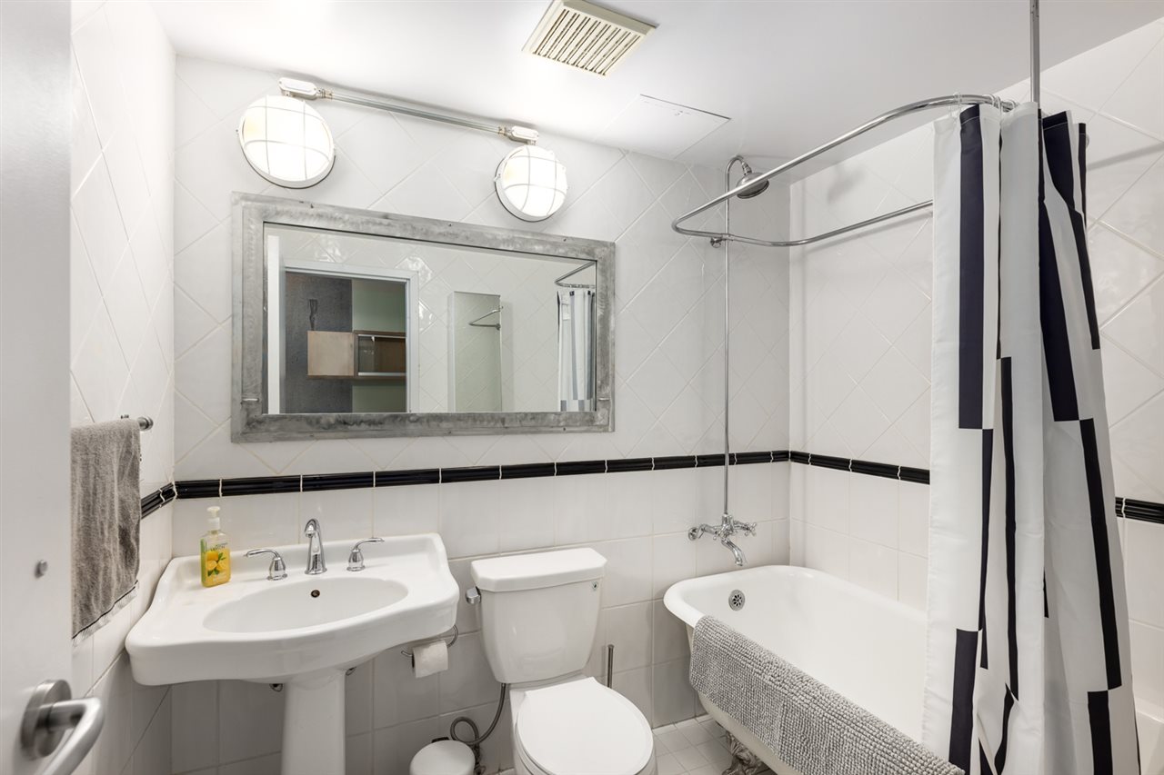 3XX 1529 6th Avenue - MLS&reg; # R3160936