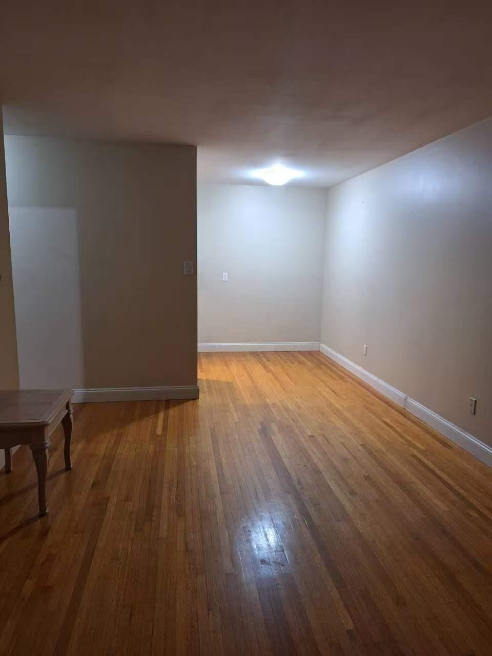  1404 E 57th Avenue - MLS&reg; # R3161056