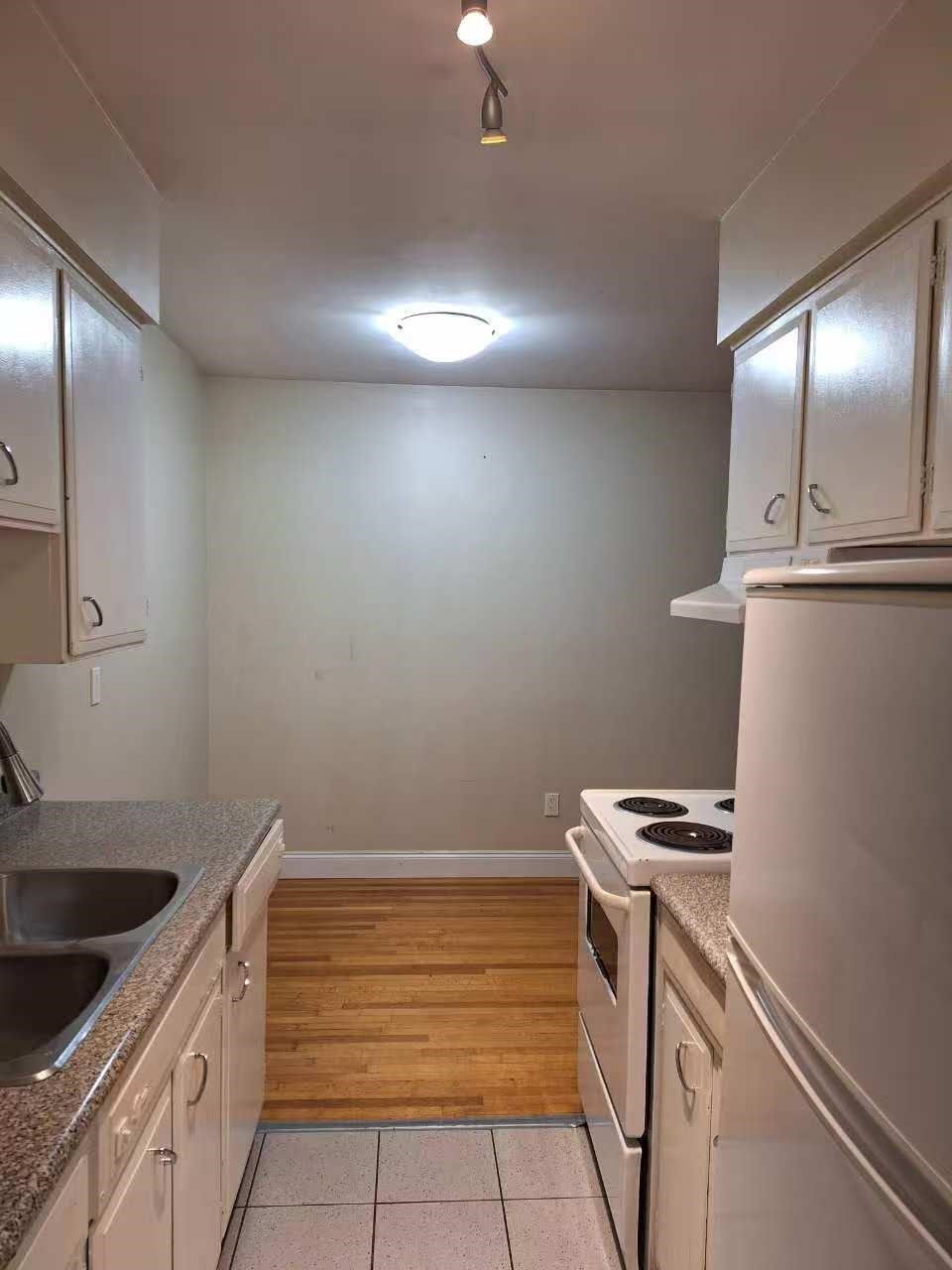  1404 E 57th Avenue - MLS&reg; # R3161056