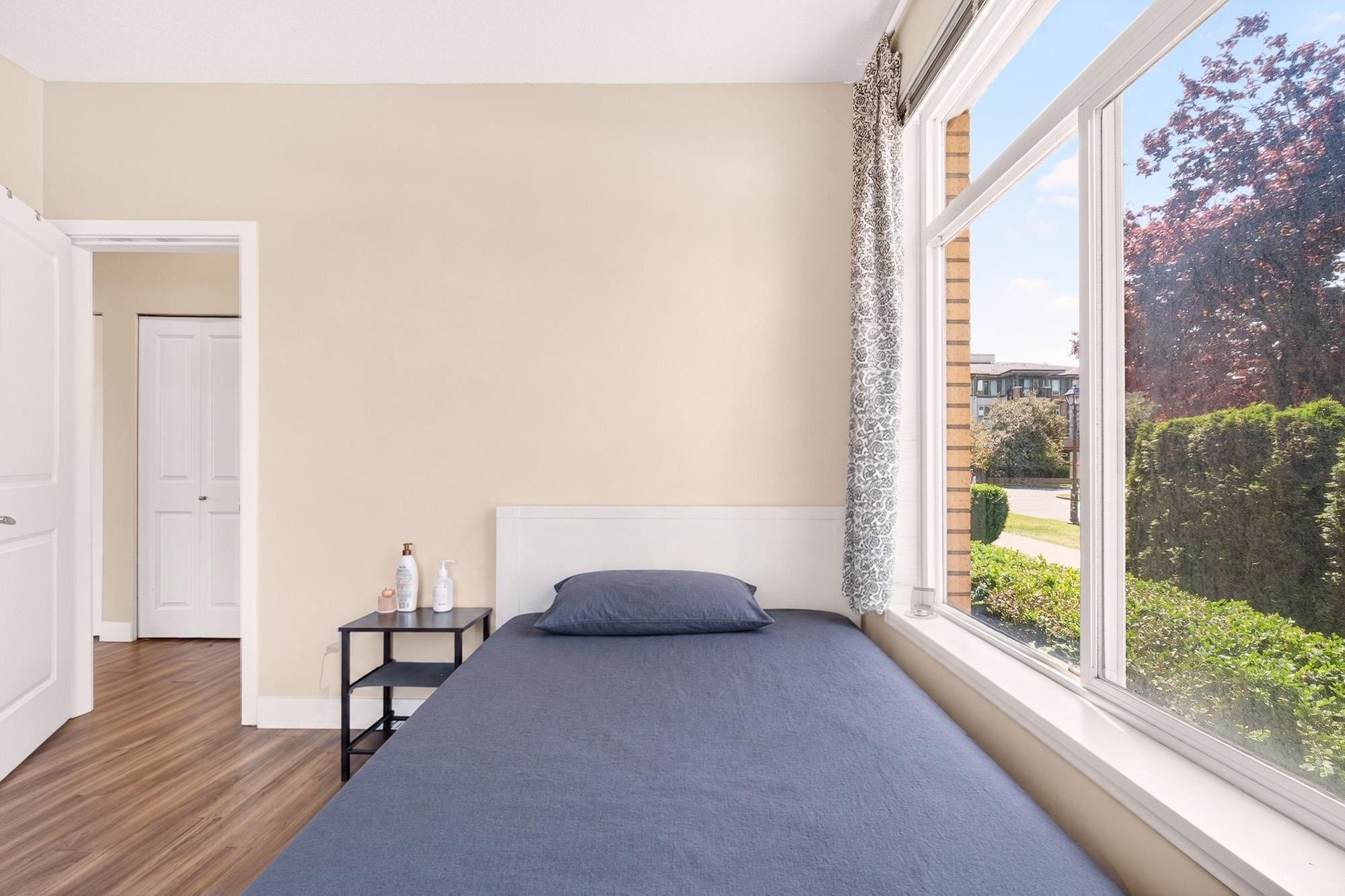 Second bedroom 5692 Kings Road - MLS&reg; # R3161350