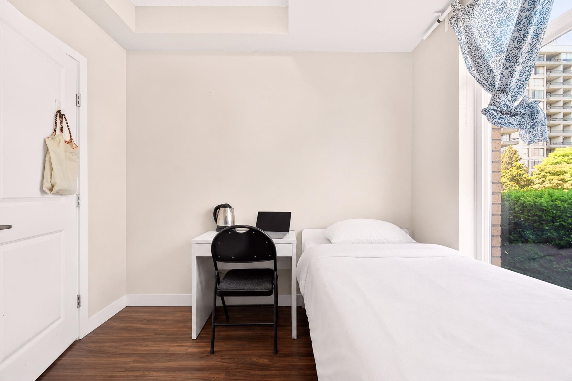 Third bedroom 5692 Kings Road - MLS&reg; # R3161351