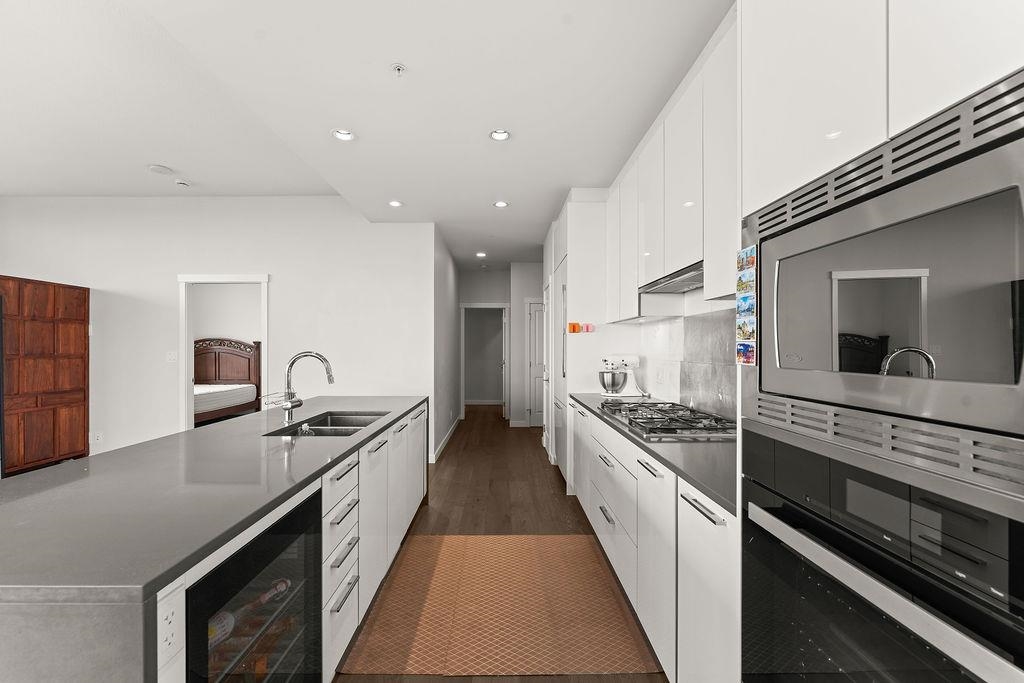 PH1 3487 Binning Road - MLS&reg; # R3161703