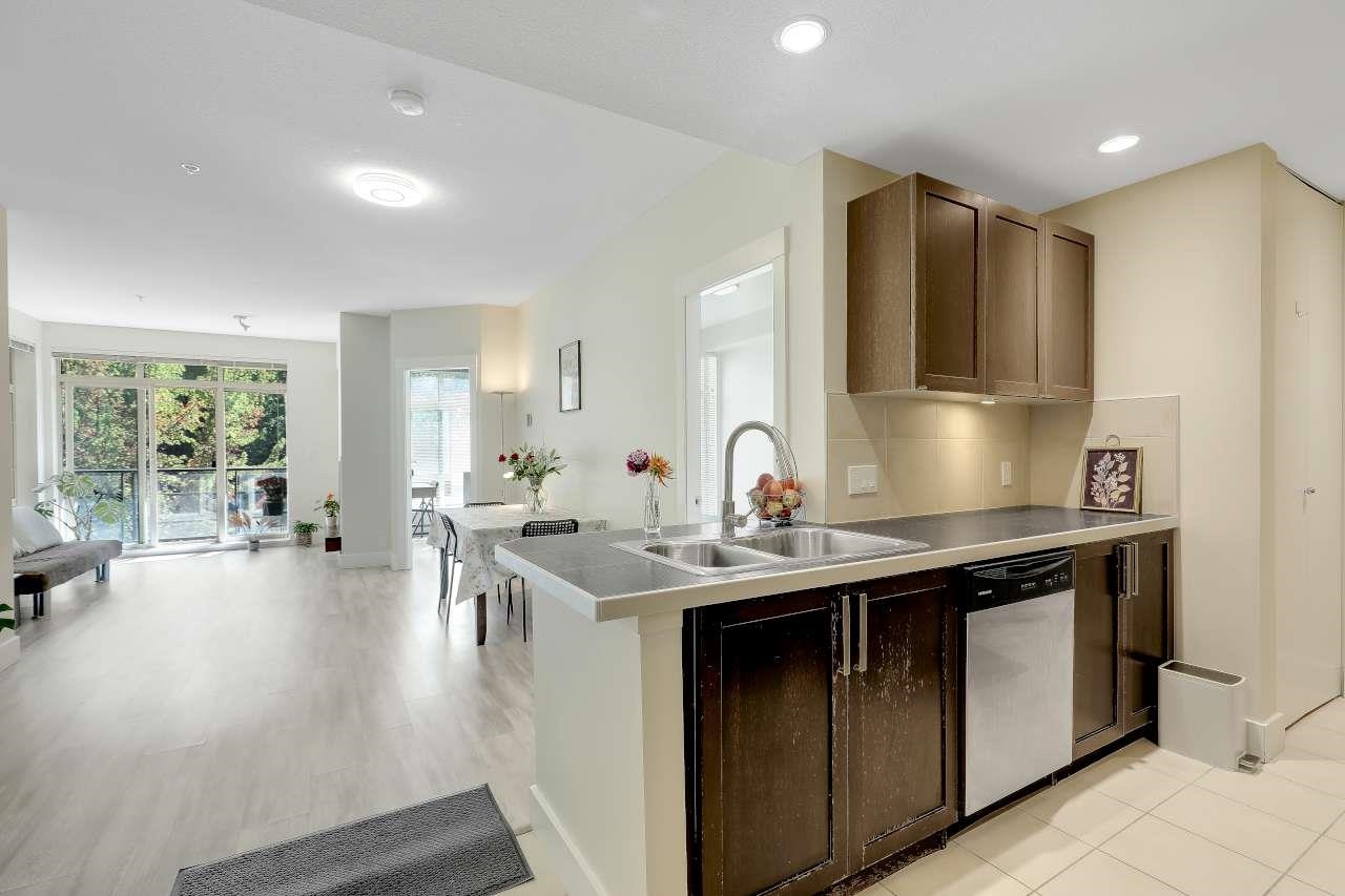 210 5779 Birney Avenue - MLS&reg; # R3161756