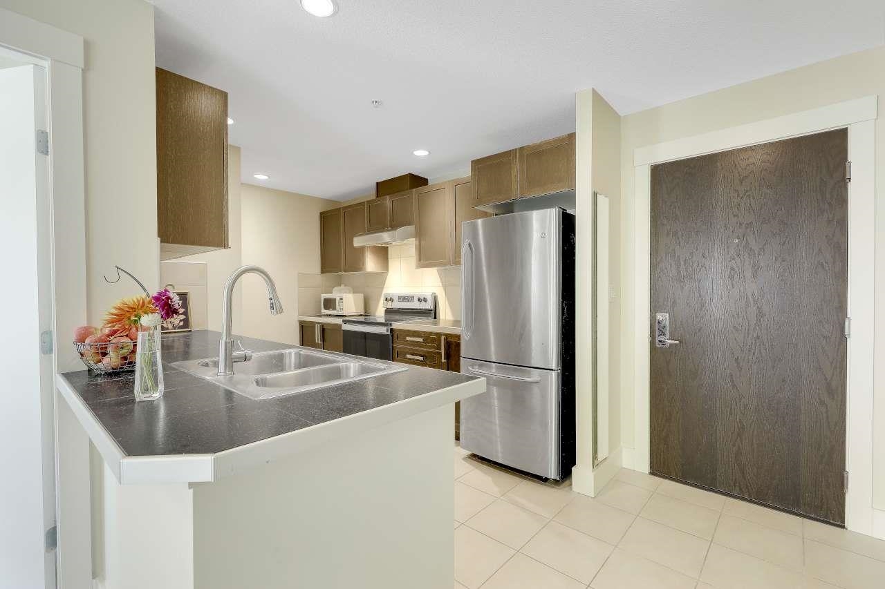210 5779 Birney Avenue - MLS&reg; # R3161756