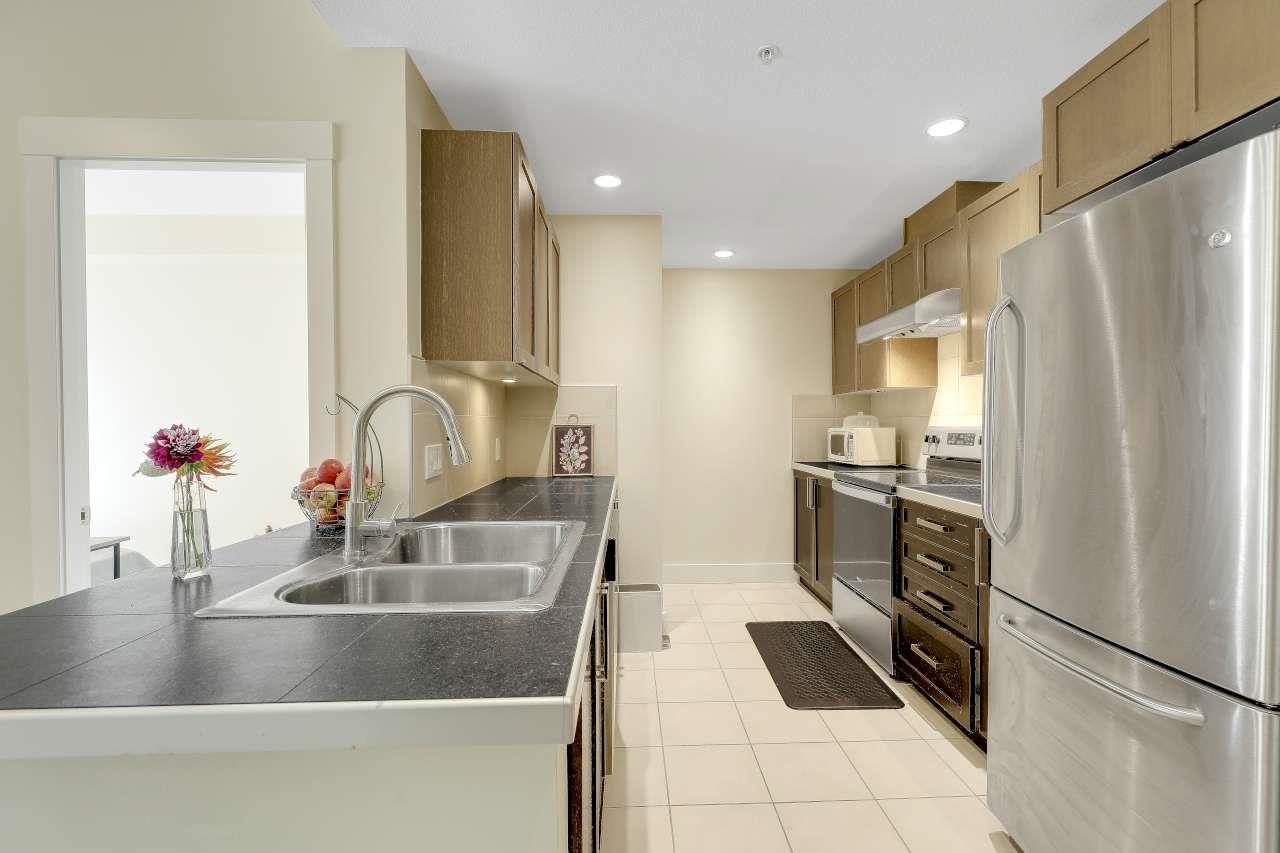 210 5779 Birney Avenue - MLS&reg; # R3161756