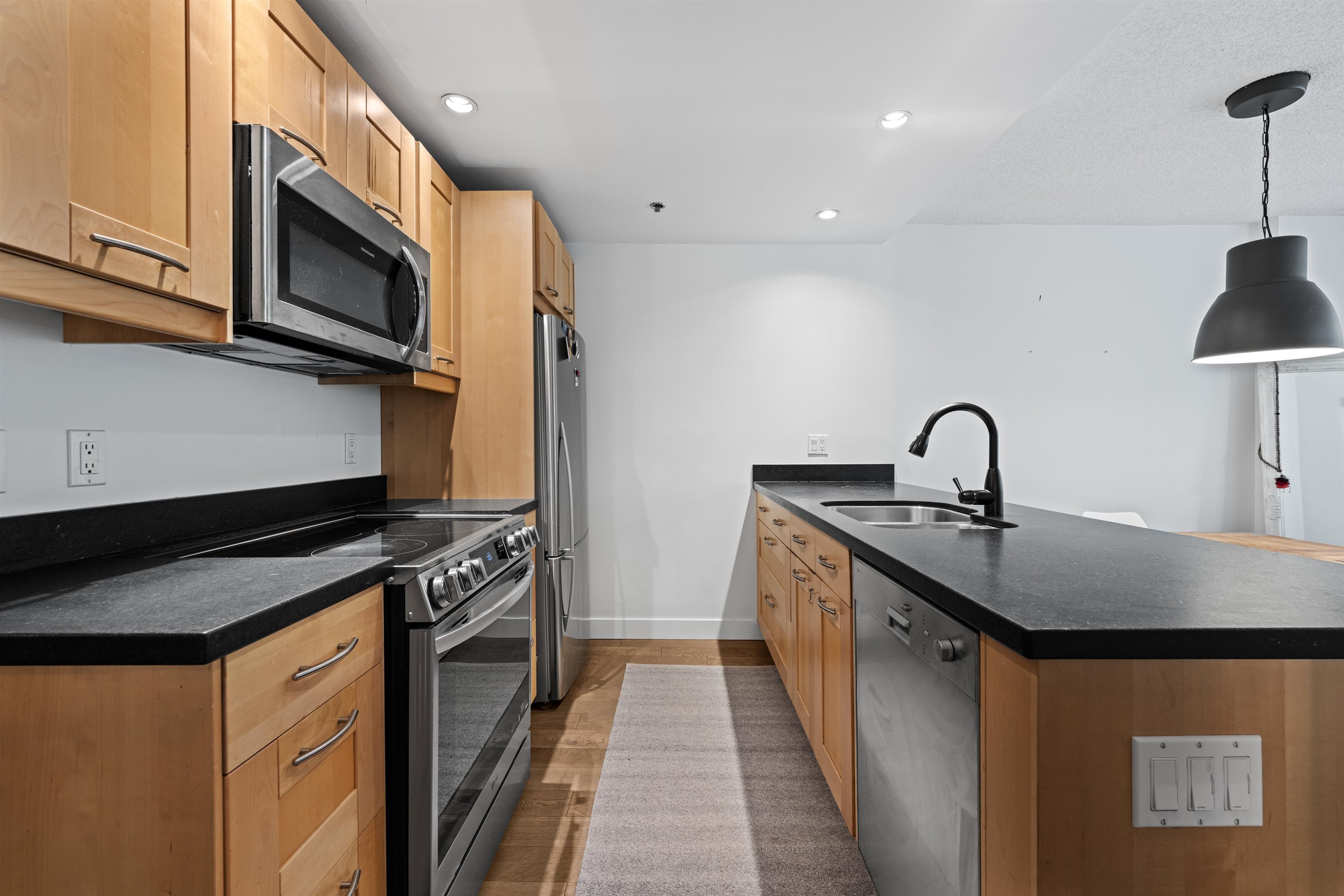 304 1925 2nd Avenue - MLS&reg; # R3163253