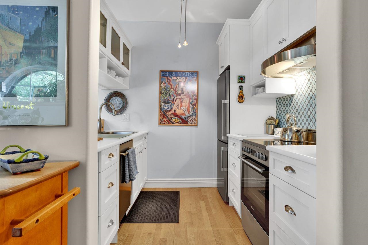  980 16th Avenue - MLS&reg; # R3163508