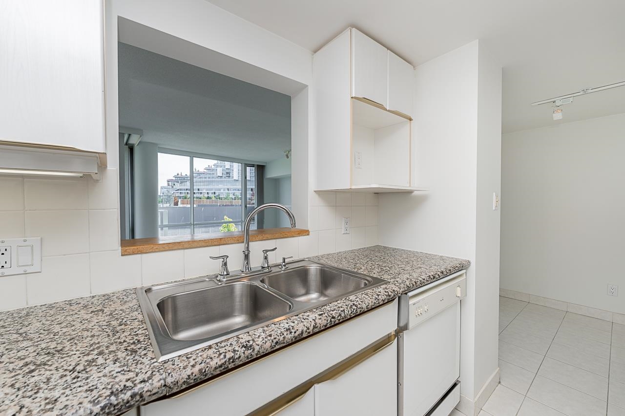 405 688 Fairchild Road - MLS&reg; # R3164128