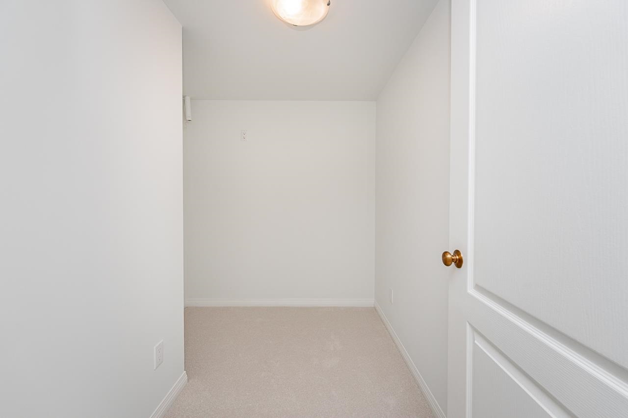 405 688 Fairchild Road - MLS&reg; # R3164128