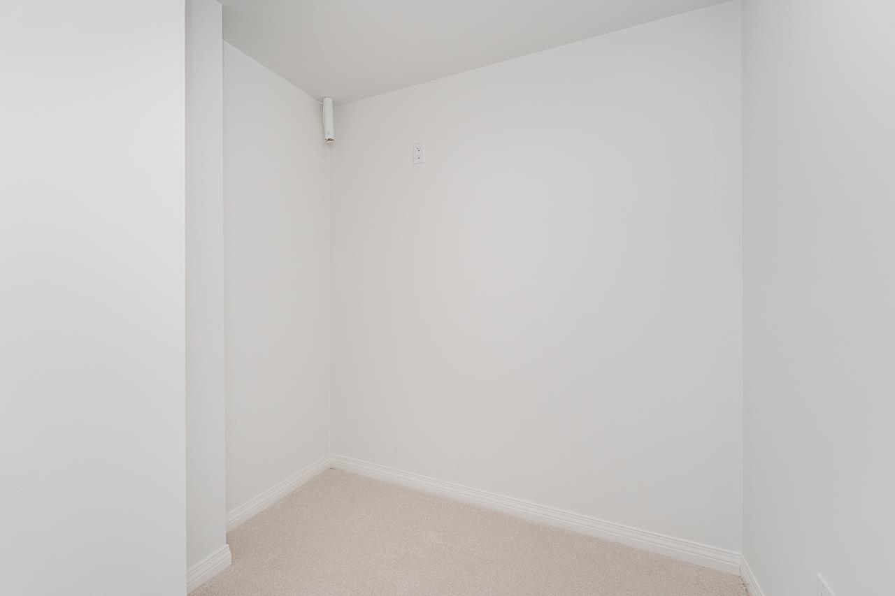 405 688 Fairchild Road - MLS&reg; # R3164128