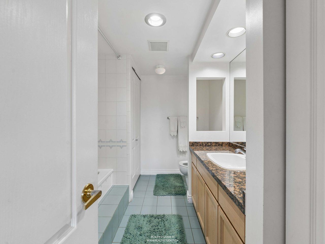111 2250 Marine Drive - MLS&reg; # R3164954
