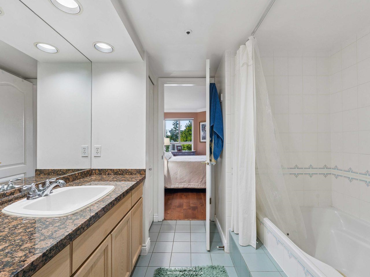 111 2250 Marine Drive - MLS&reg; # R3164954