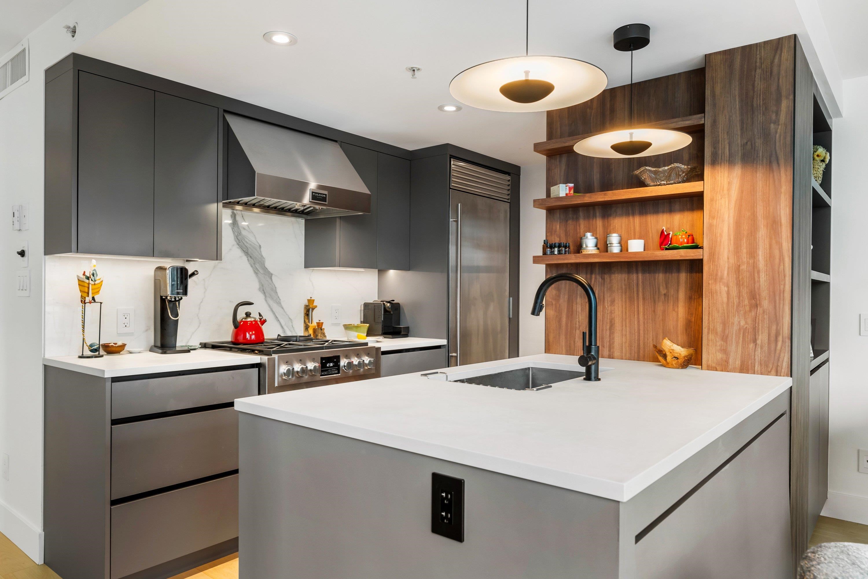 807 590 Nicola Street - MLS&reg; # R3165405