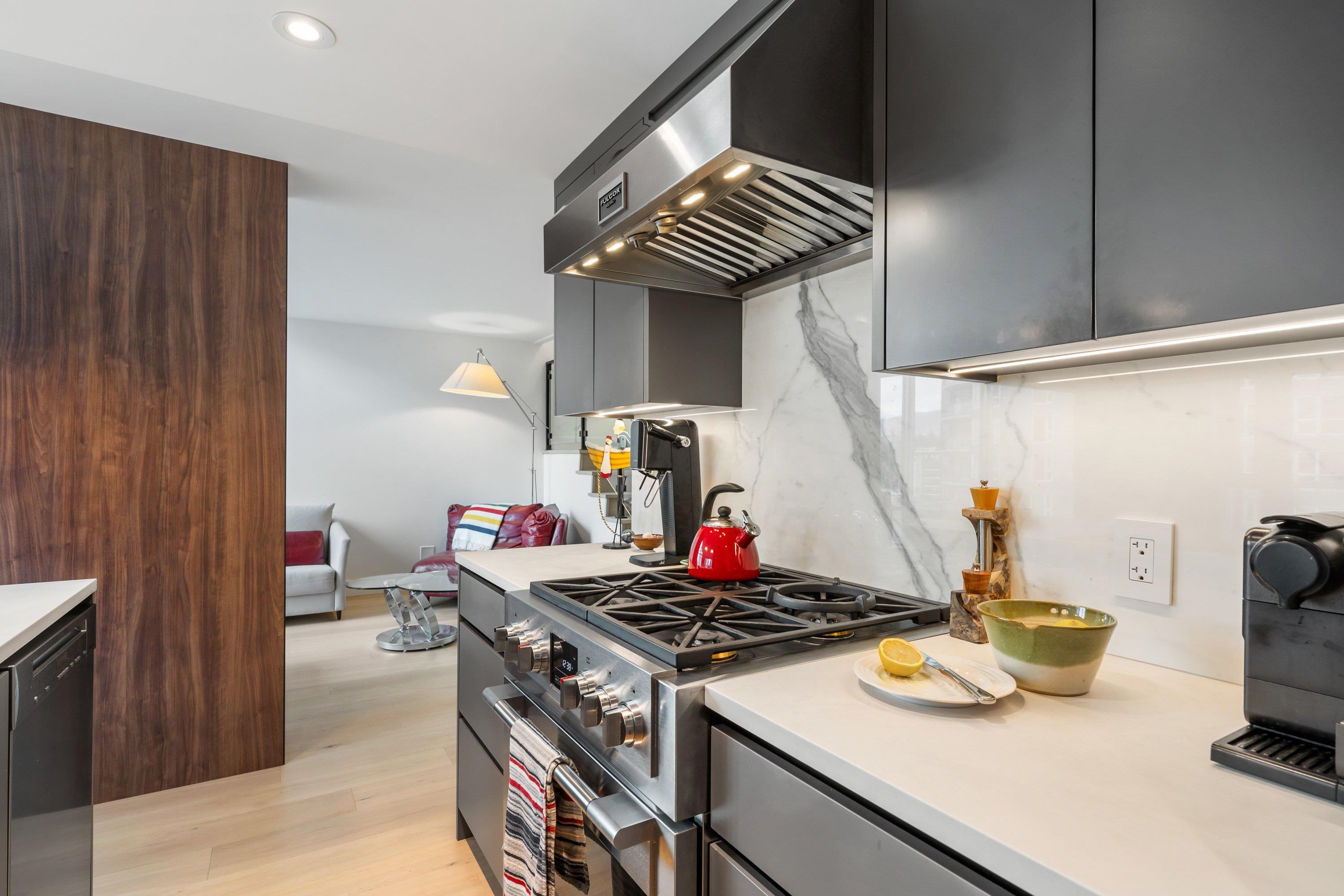 807 590 Nicola Street - MLS&reg; # R3165405