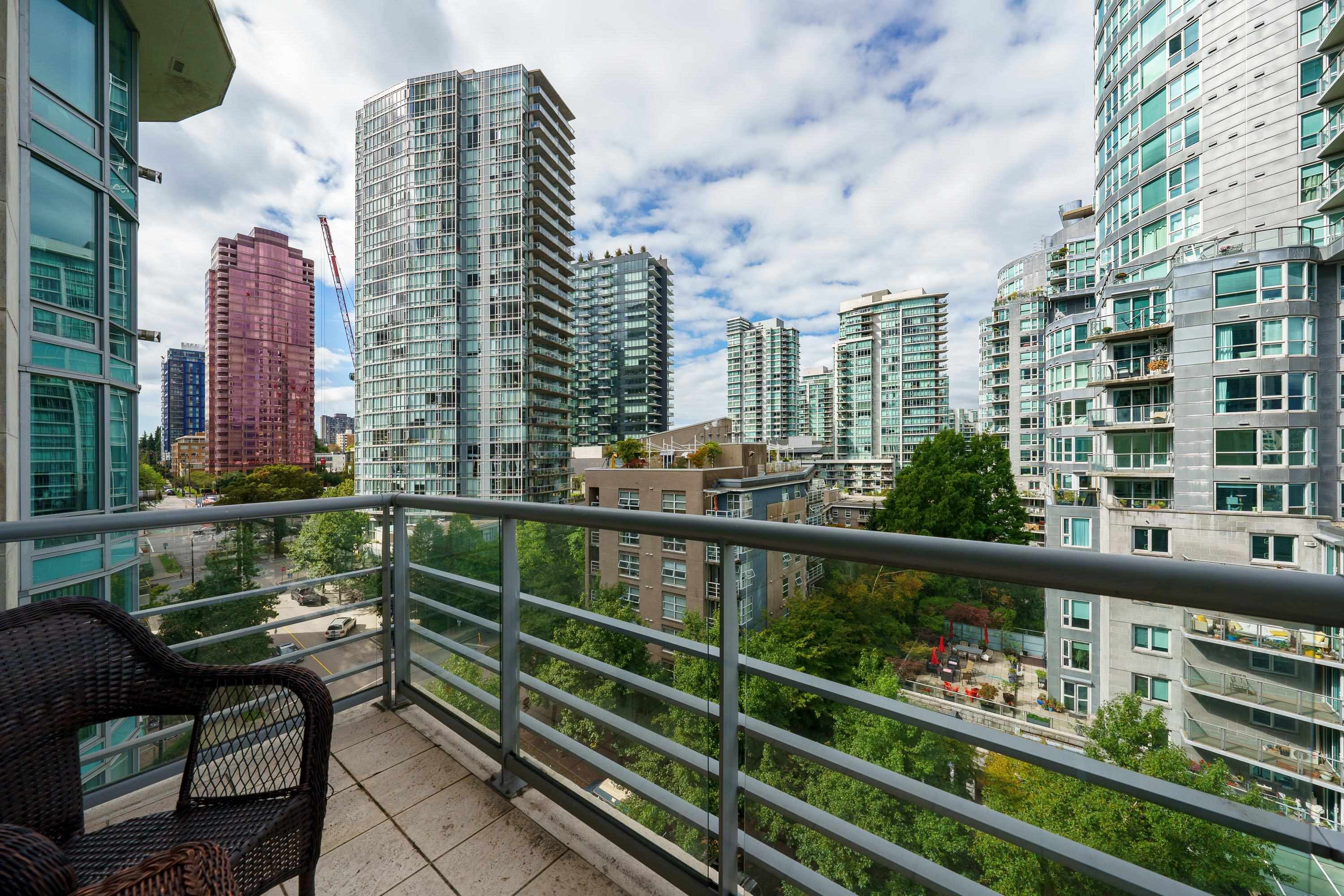 807 590 Nicola Street - MLS&reg; # R3165405