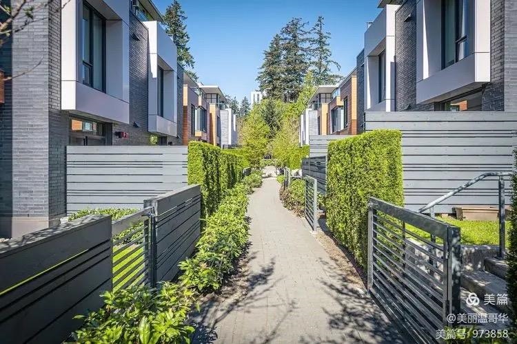 TH2 3483 Ross Drive - MLS&reg; # R3165459