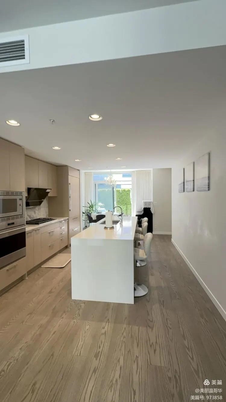 TH2 3483 Ross Drive - MLS&reg; # R3165459