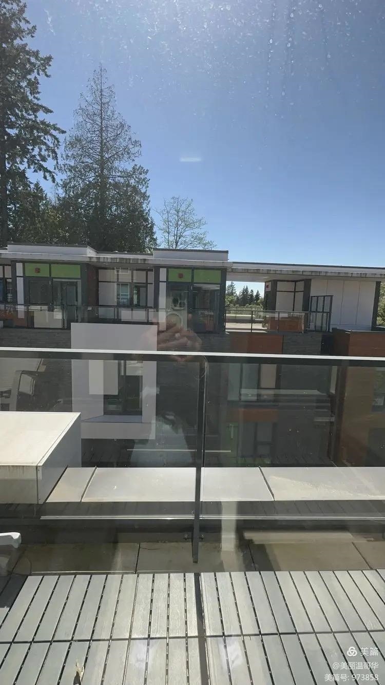 TH2 3483 Ross Drive - MLS&reg; # R3165459
