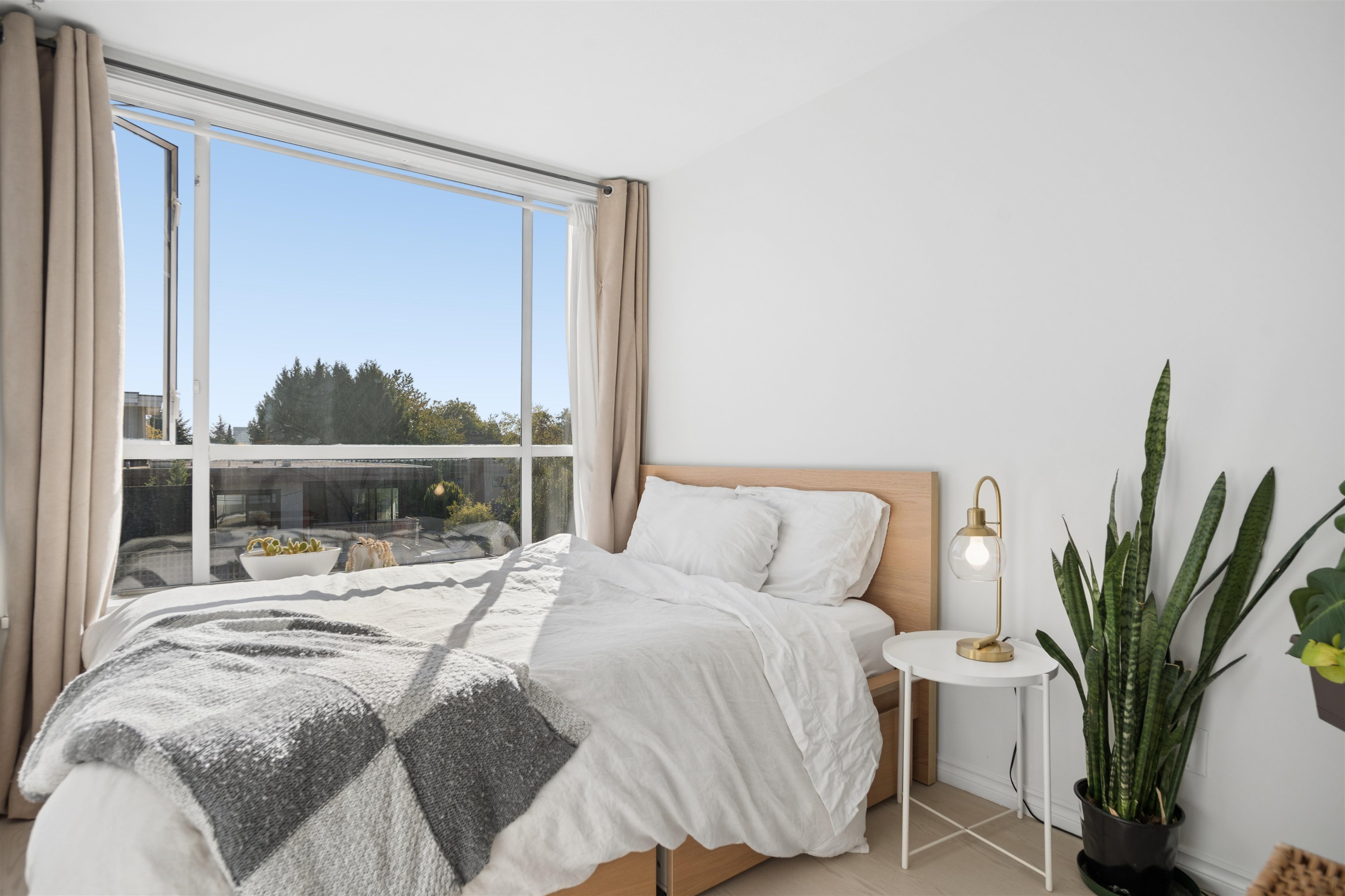 203 2190 5th Avenue - MLS&reg; # R3167974