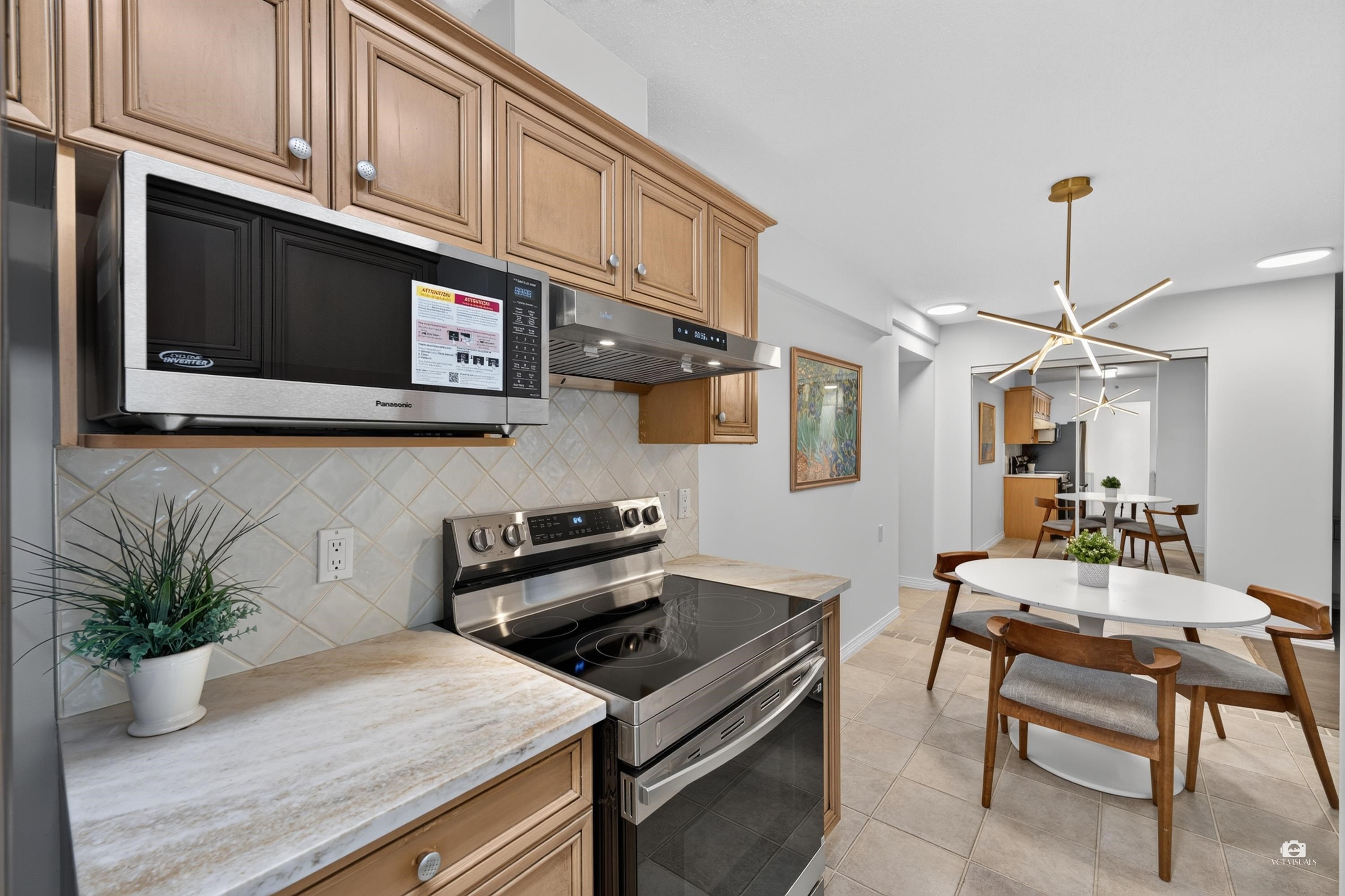 202 5639 Hampton Place - MLS&reg; # R3168208