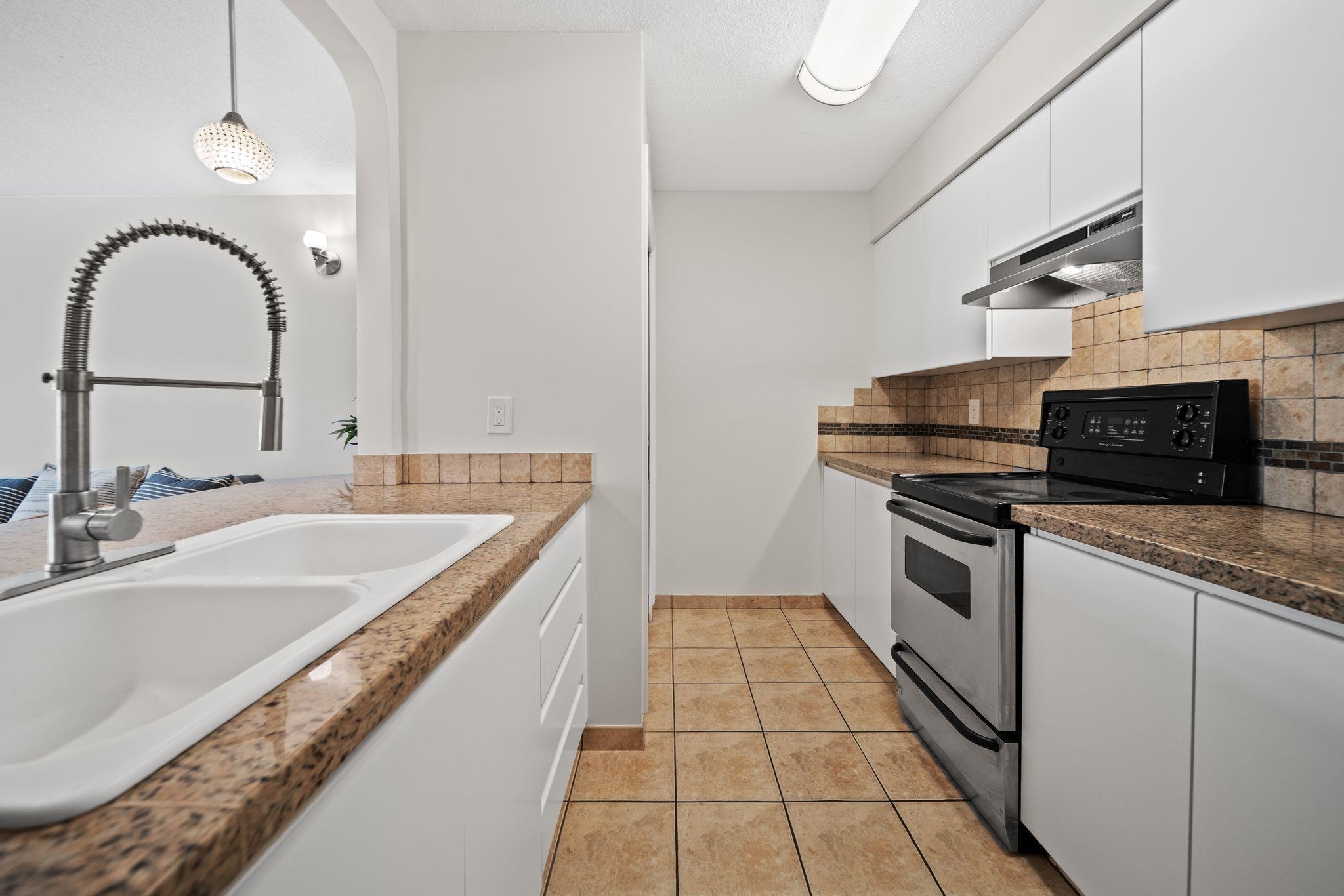 201 4990 Mcgeer Street - MLS&reg; # R3168383